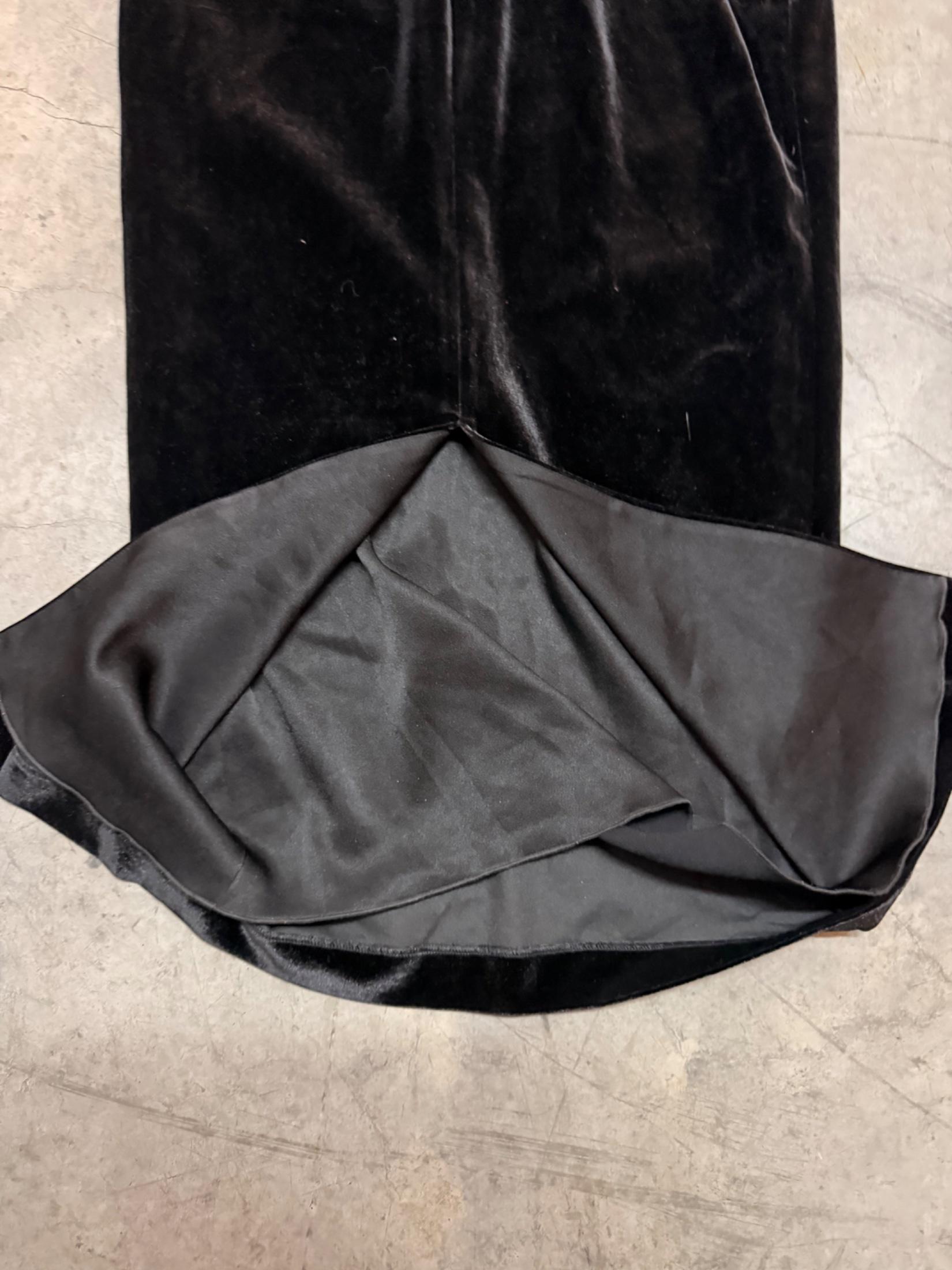 Alex Perry Black Velvet Dress 10 thumbnail 3