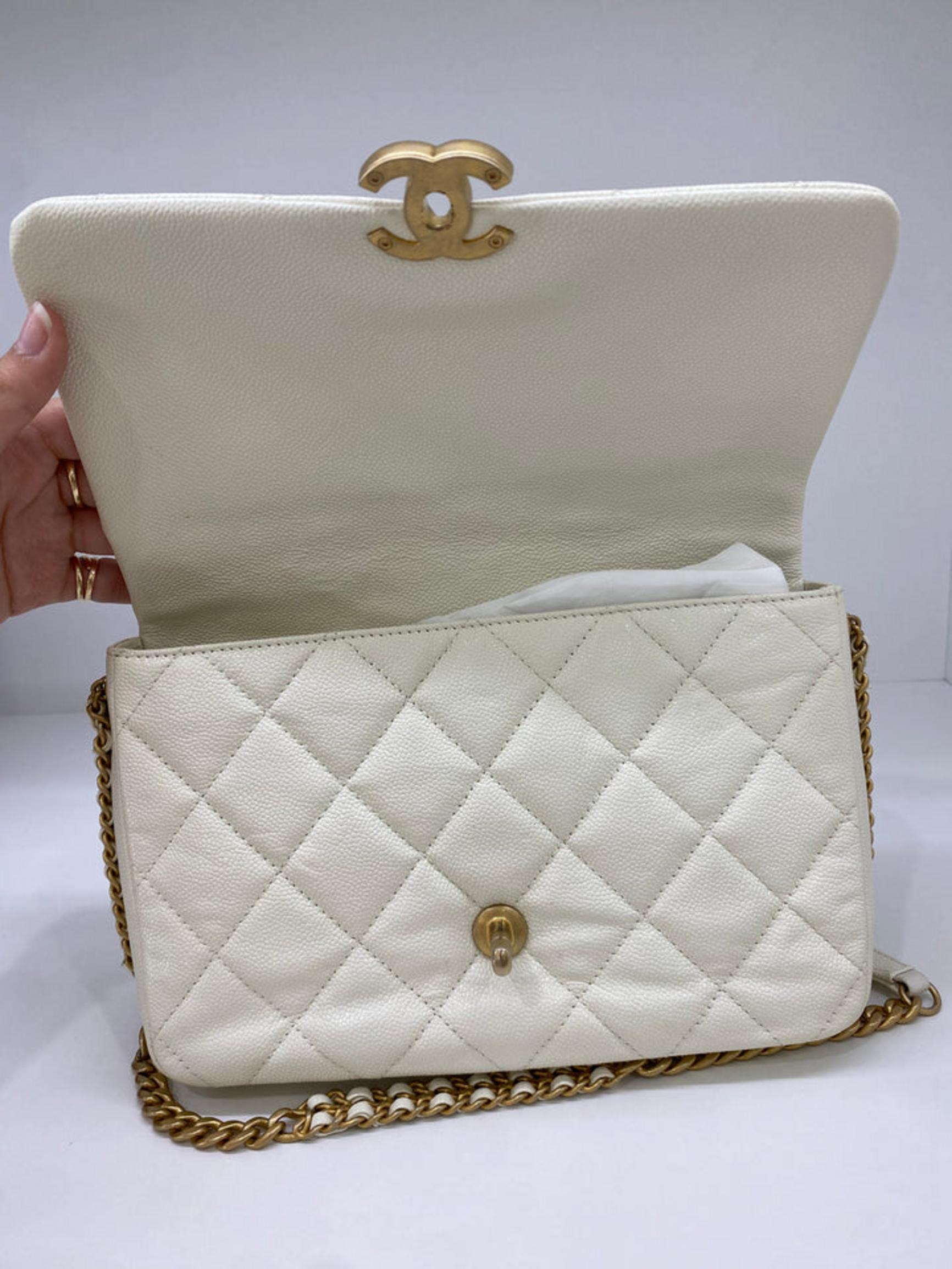 Chanel Womens White Handbags & Purses