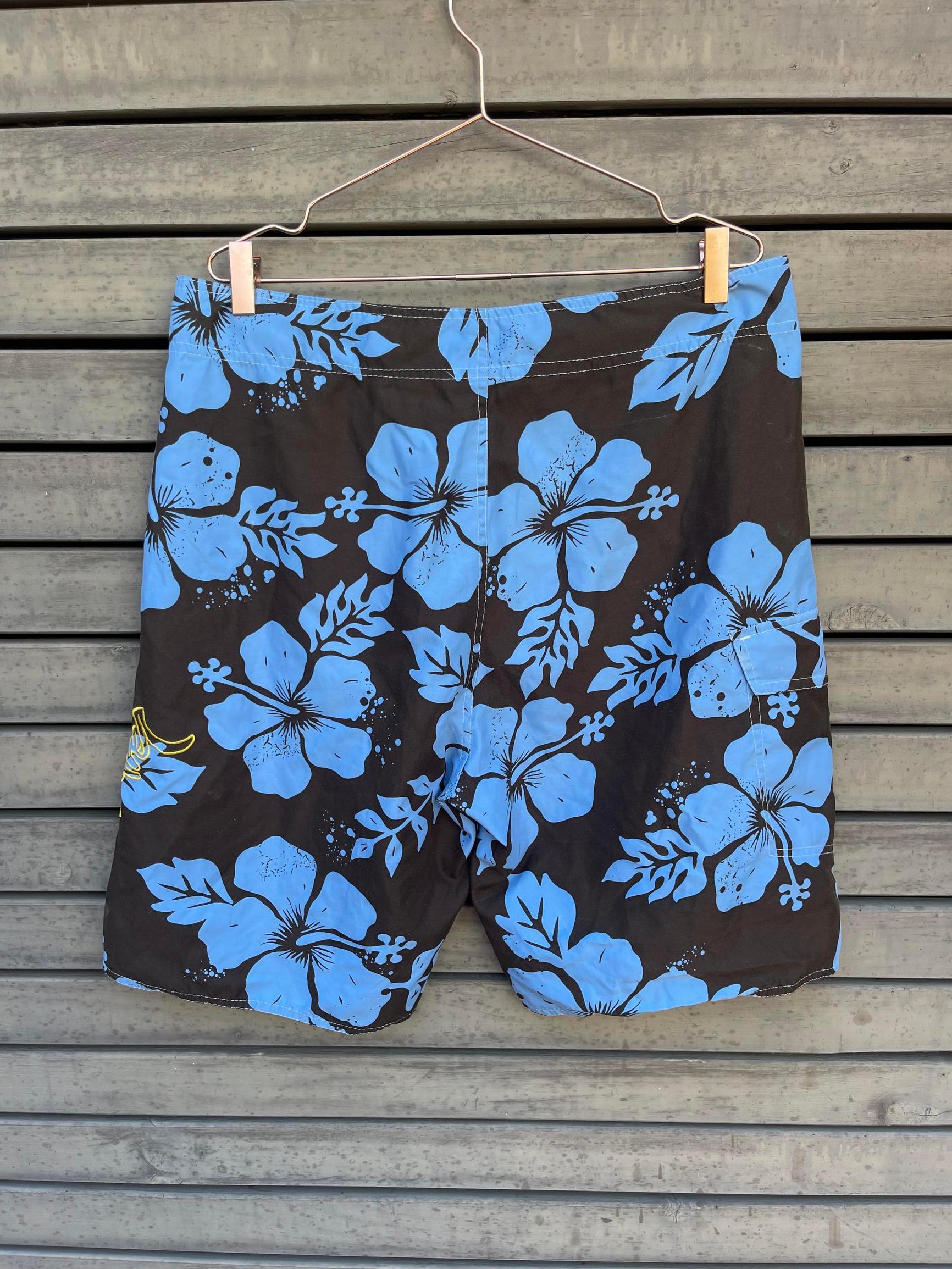 Quiksilver Mens Blue Board Shorts thumbnail 2