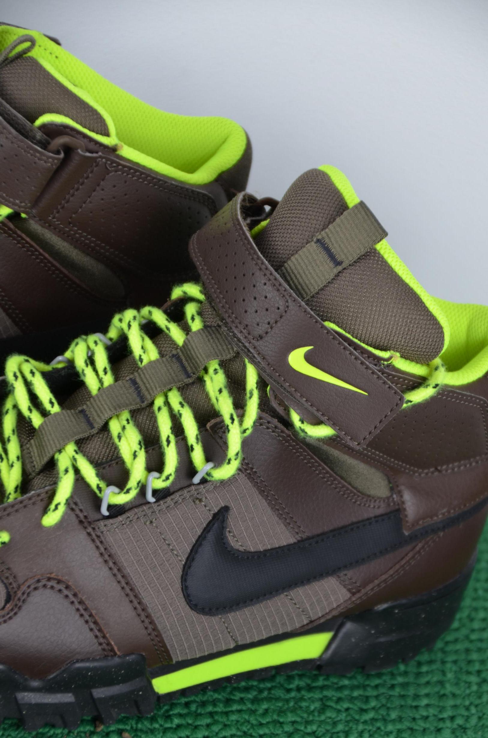 Nike Womens Mogan Mid 2 Sneakers thumbnail 3