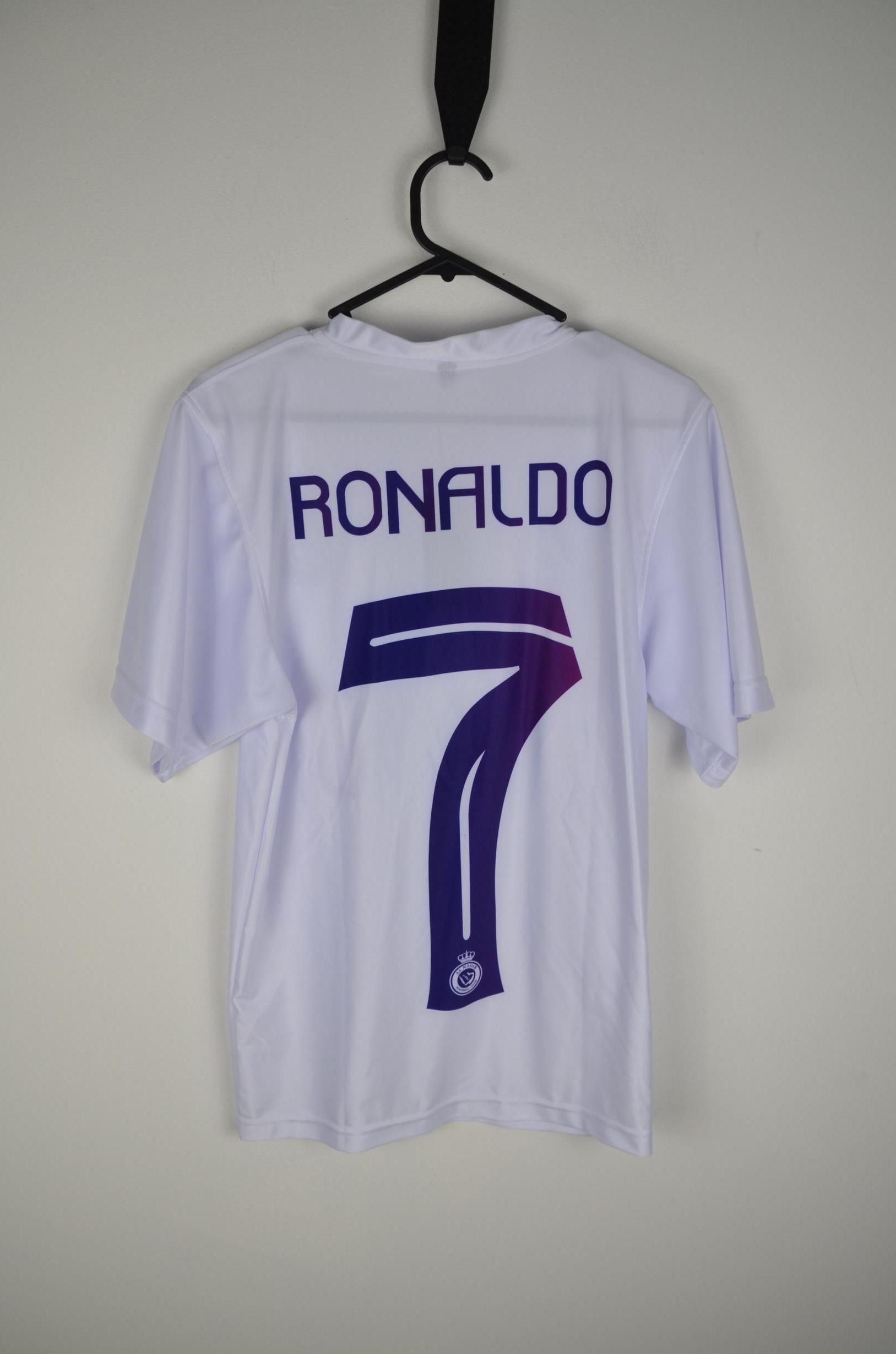 Nike Ronaldo Jersey thumbnail 2