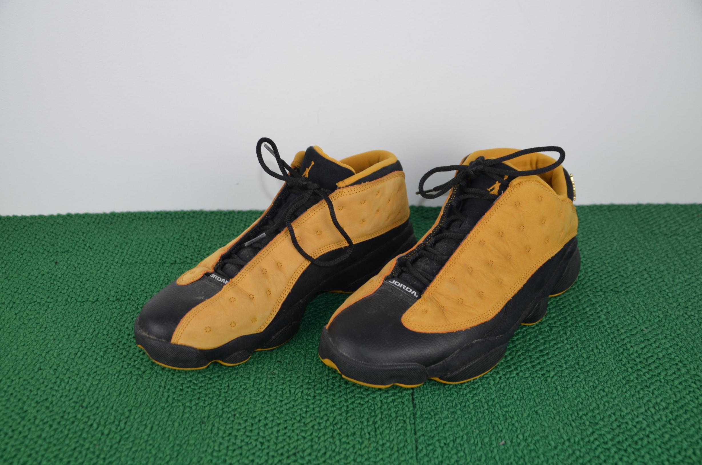 Air Jordan XIII chutney/wheat/black low Sneakers thumbnail 2