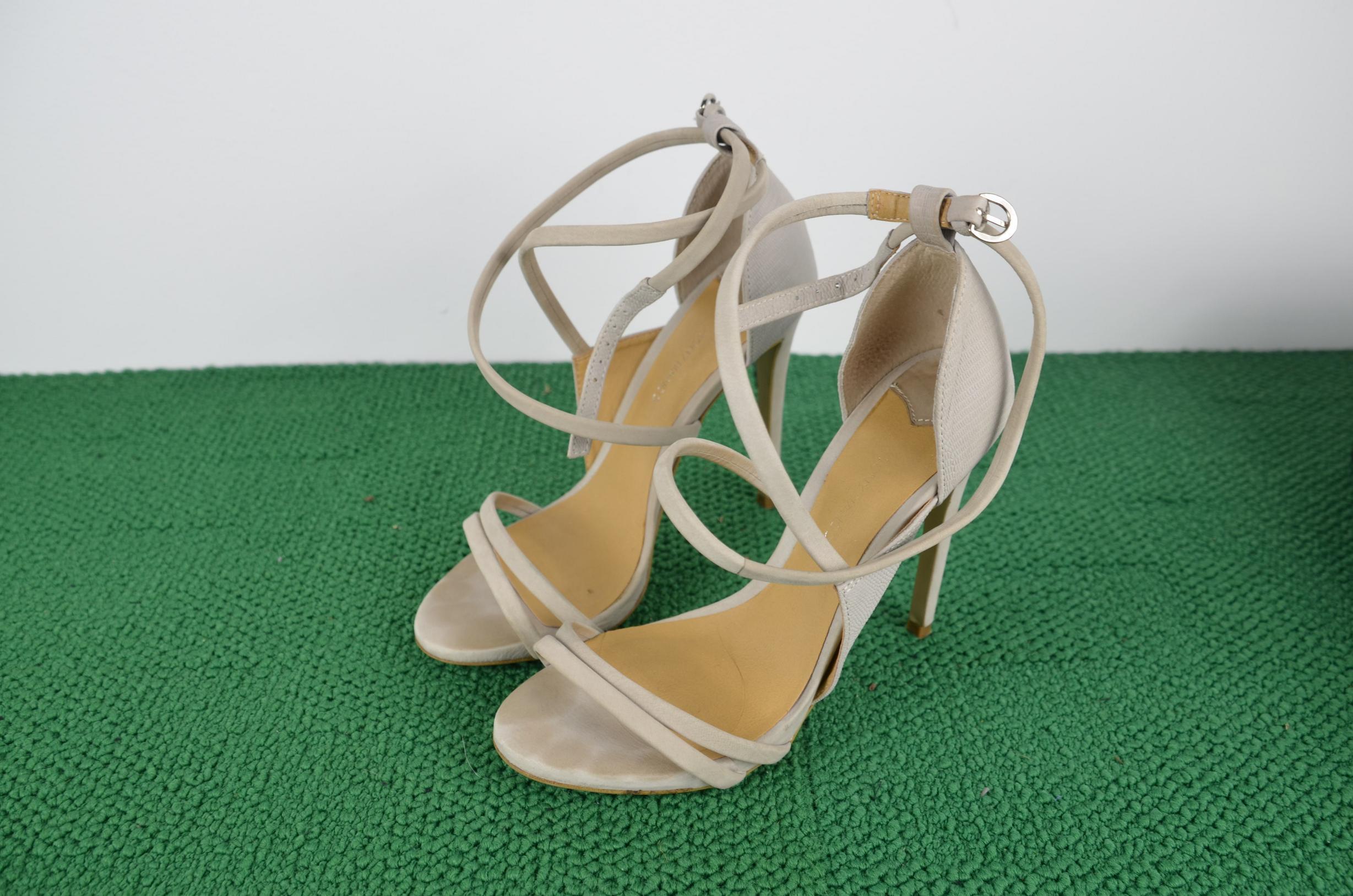 TONY BIANCO womens White Dress Shoes