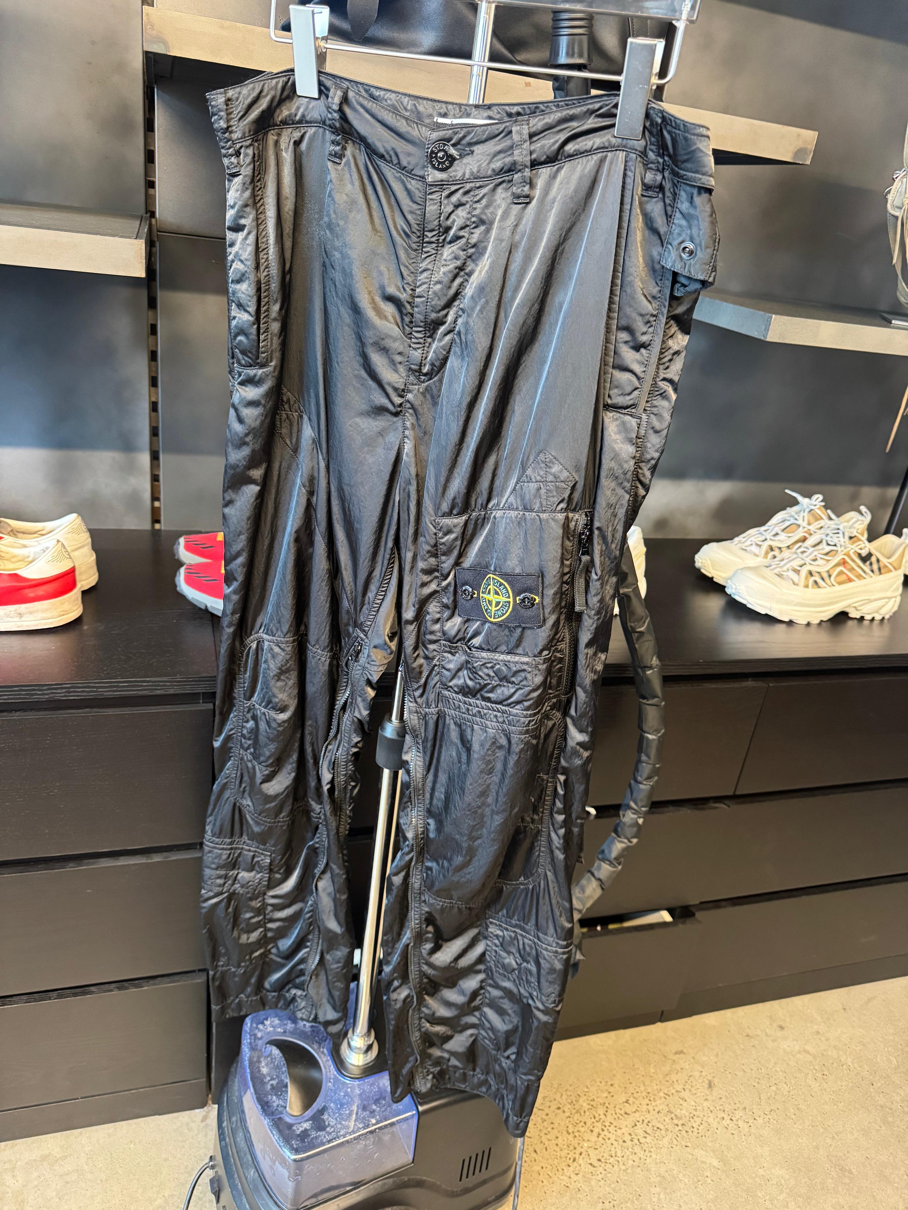 Stone Island AW21 Raso-TC Helicopter Nylon Metal Cargo Pants Black (Fits 33”)