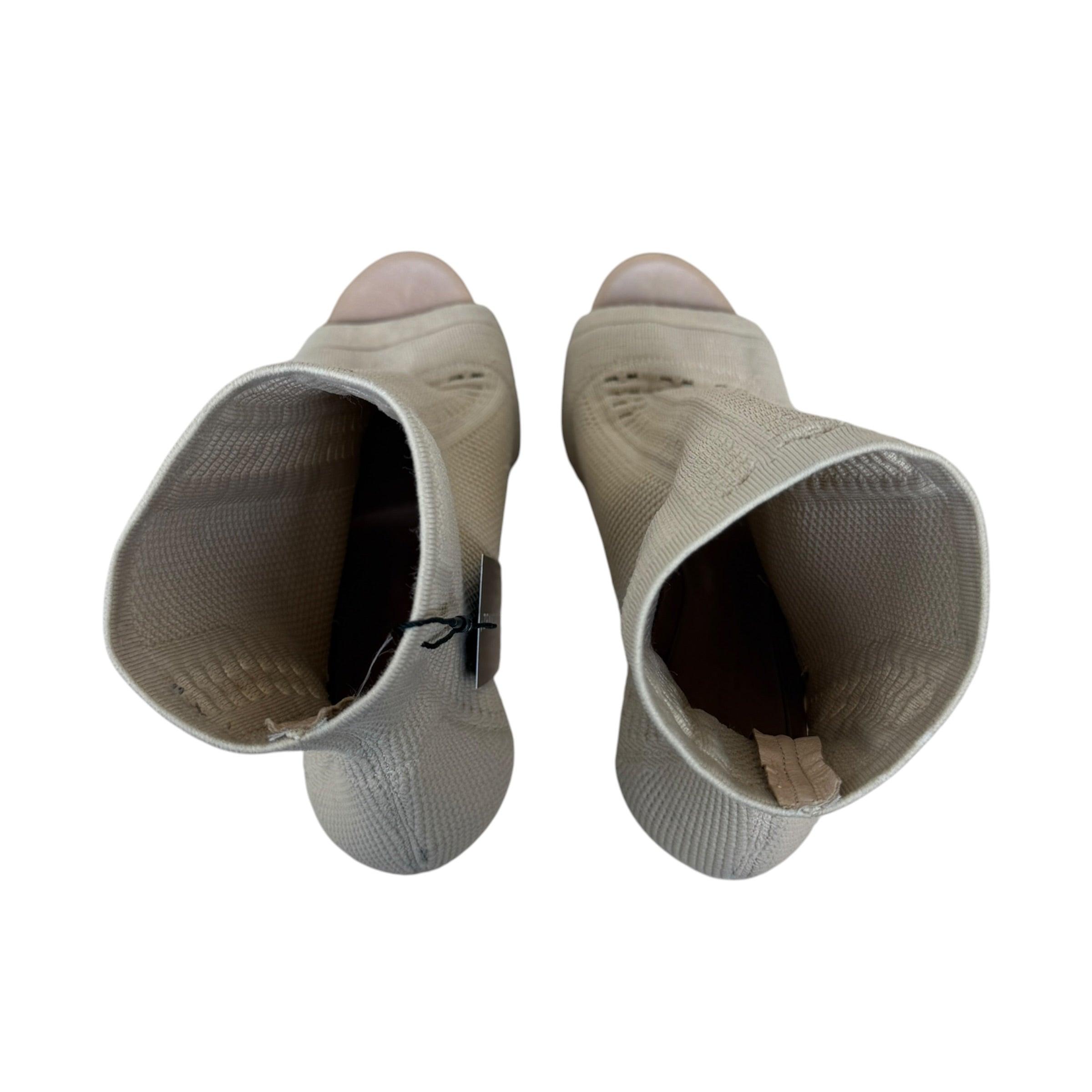 Gianvito Rossi Knit Ankle Heels Beige (Size EU38) thumbnail 2