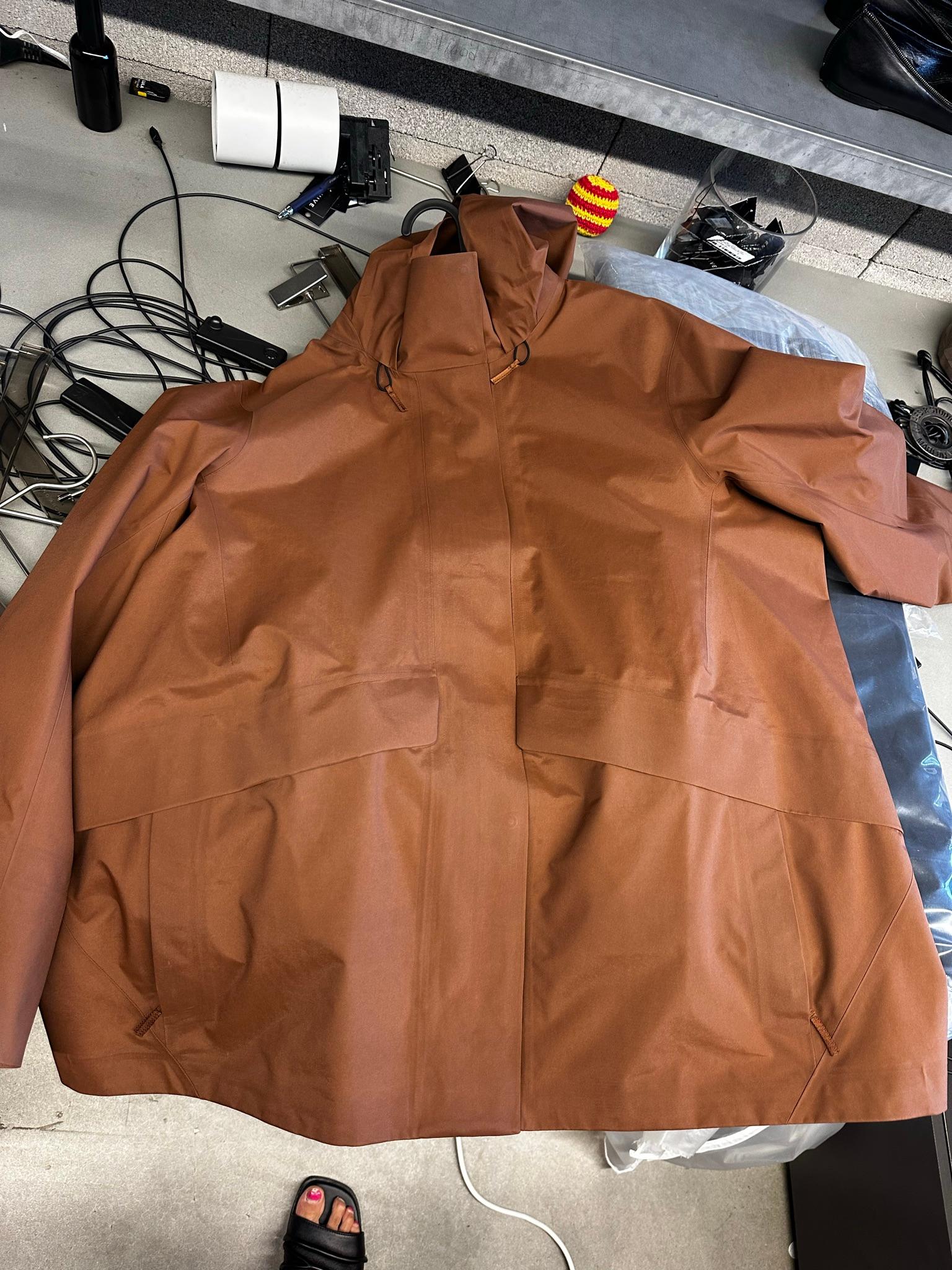 Arc'teryx Veilance Ifora Goretex Jacket W Brown (Size M)