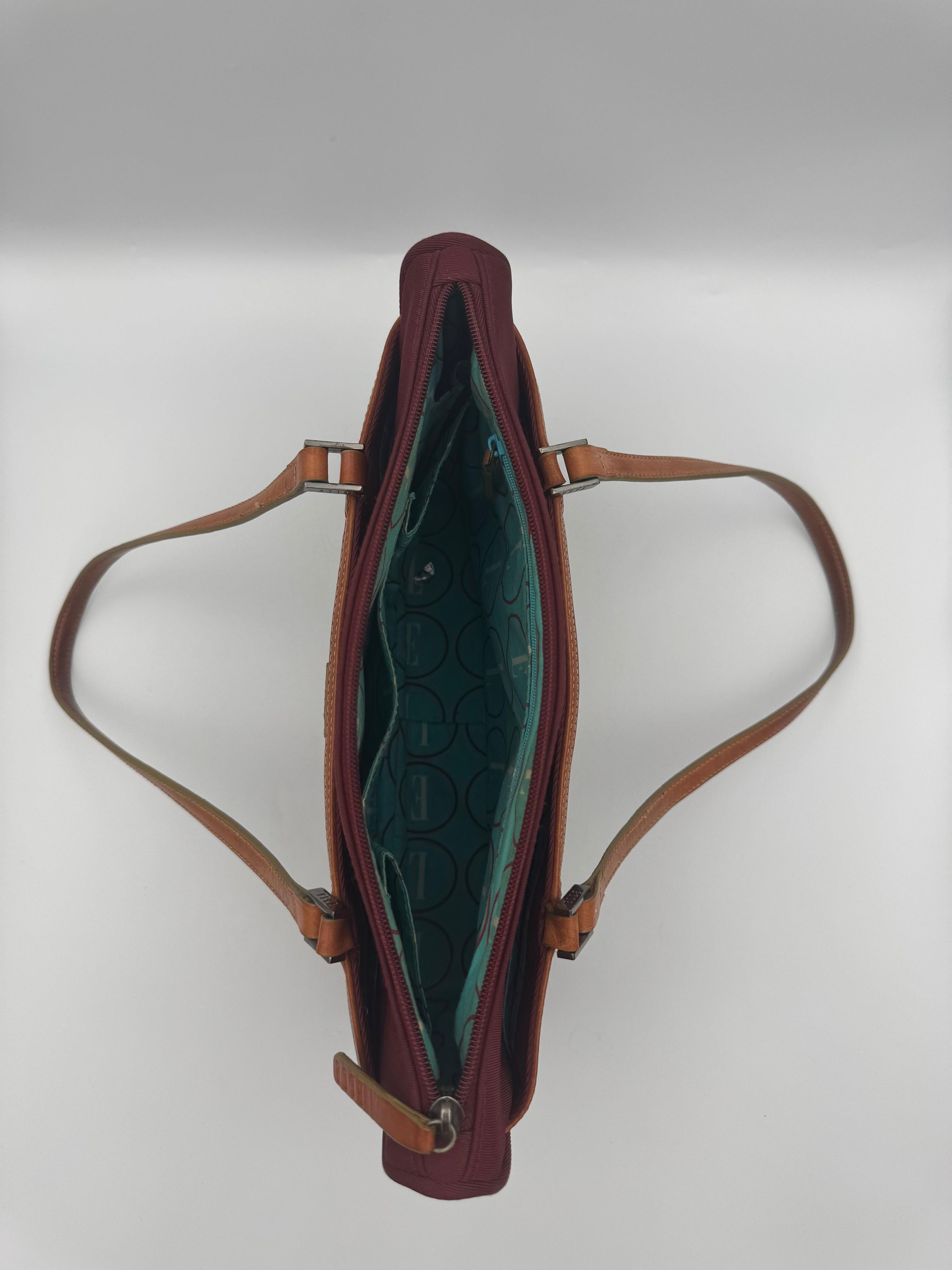 Elle Maroon Shoulder Bag thumbnail 7