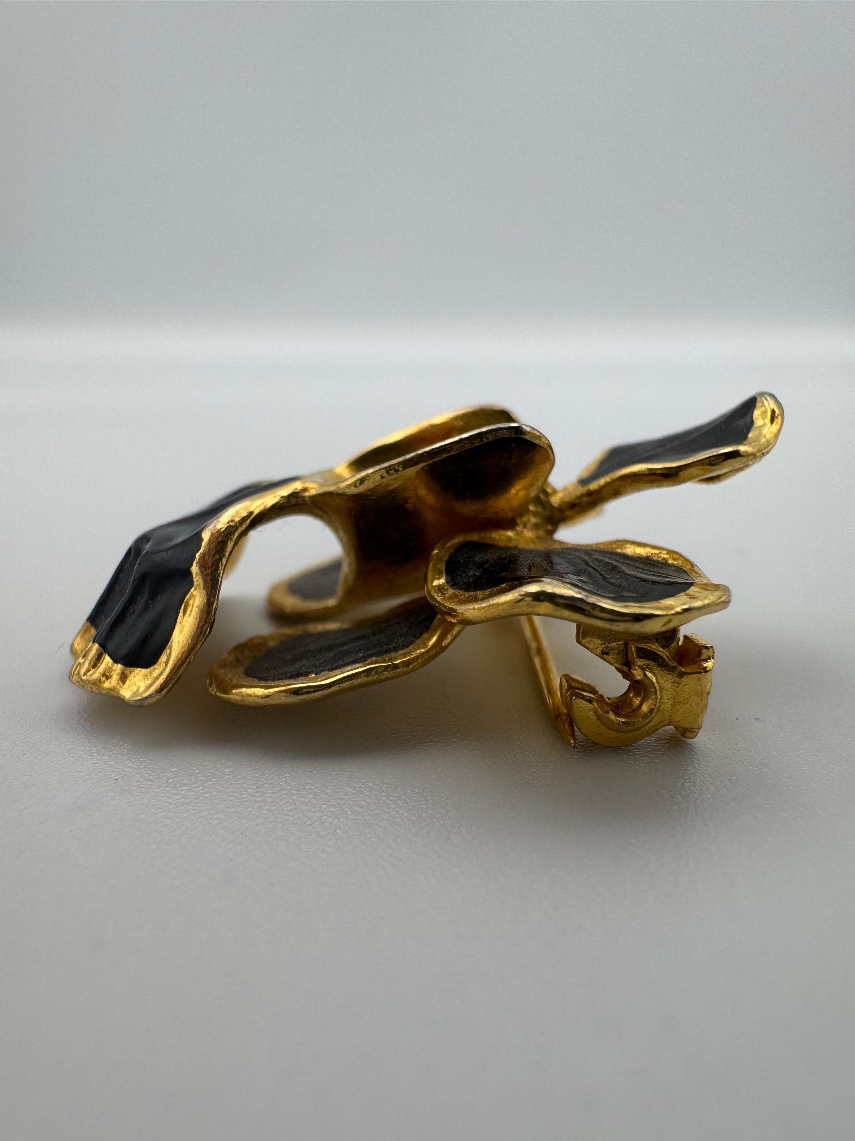 Orchid Brooch thumbnail 2