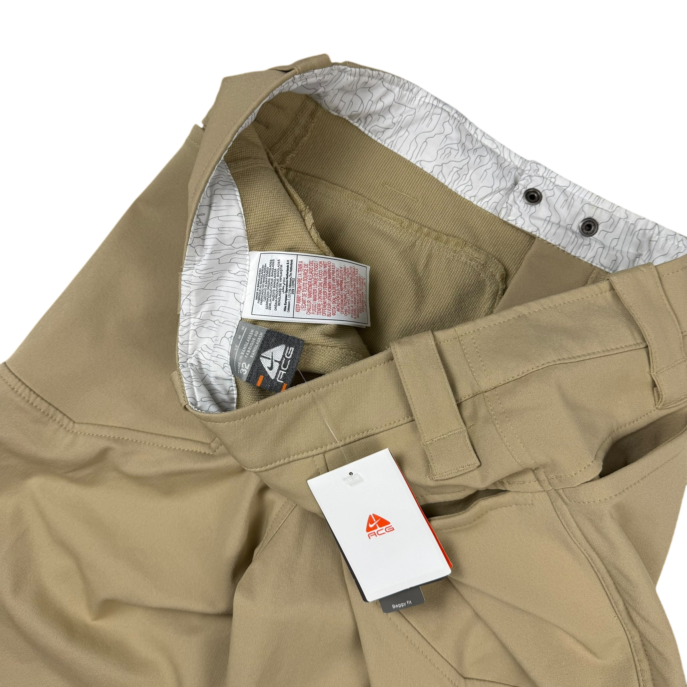 Vintage Nike ACG Cargo Pants Beige (Size M) thumbnail 5
