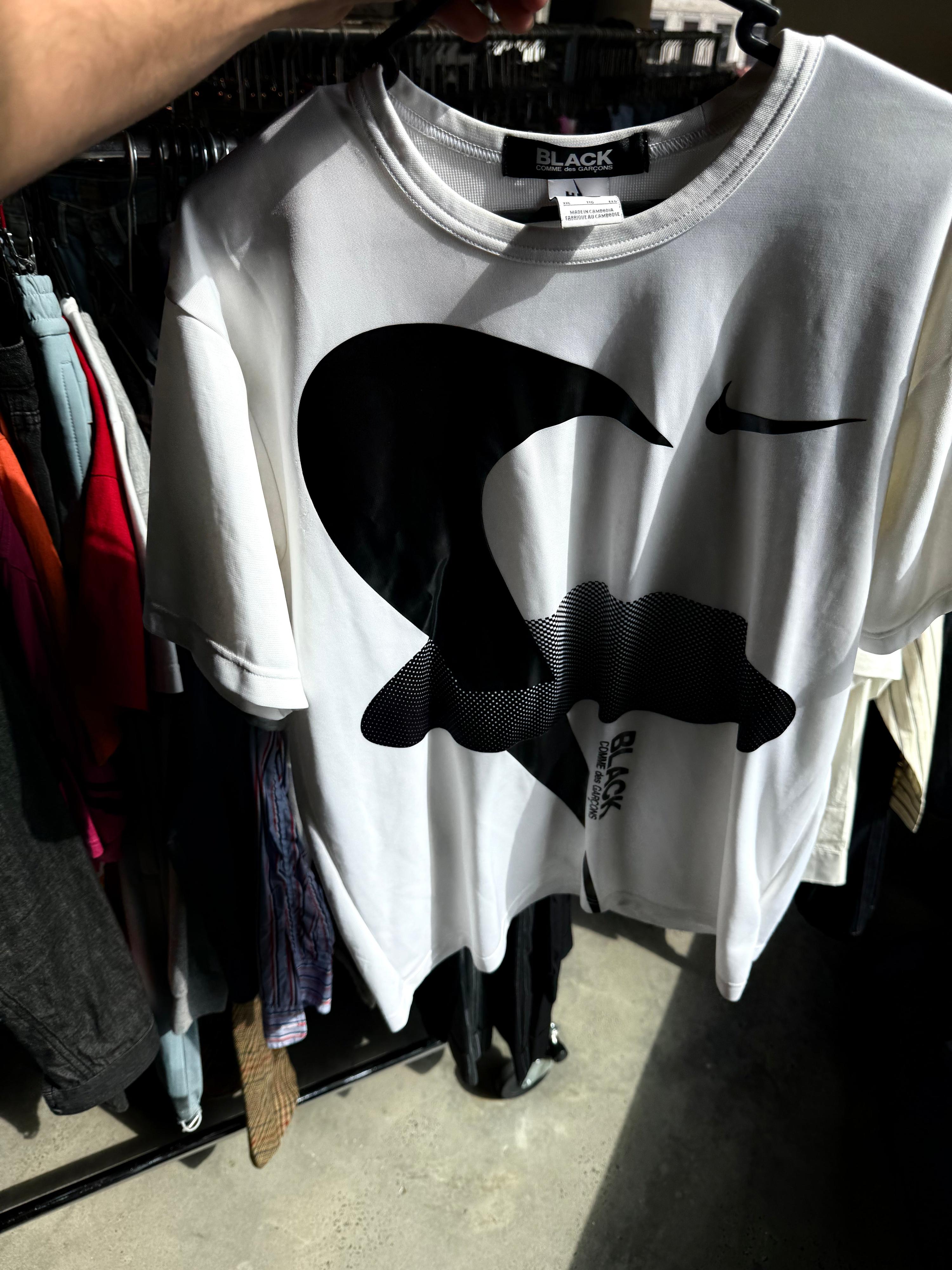 Comme Des Garçons x Nike ‘Black Hole’ Illusion Graphic T-Shirt White (Fits L-XL)
