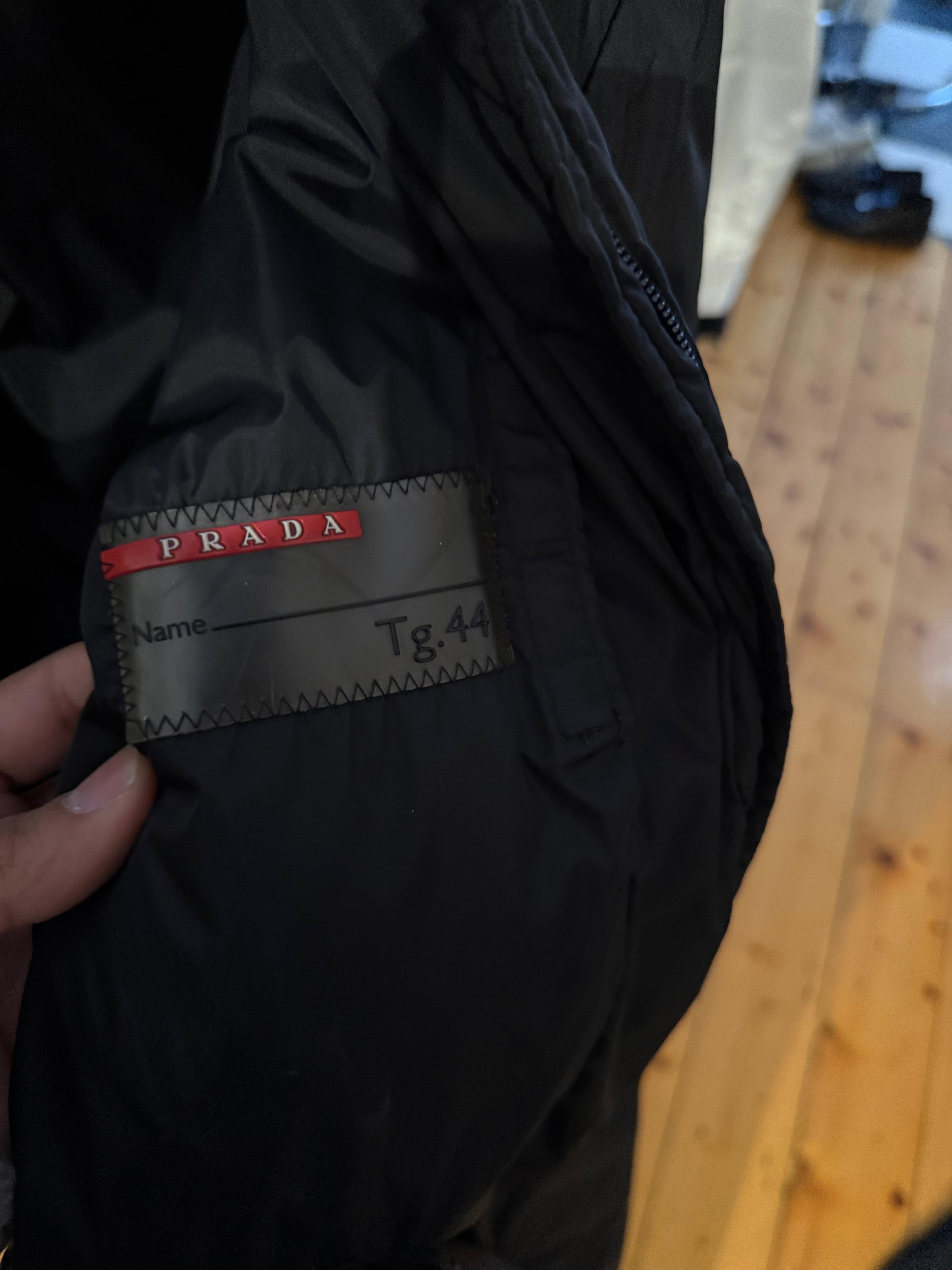 Prada Sport 00s Nylon Insulated Jacket Black (Fits M-L) thumbnail 2