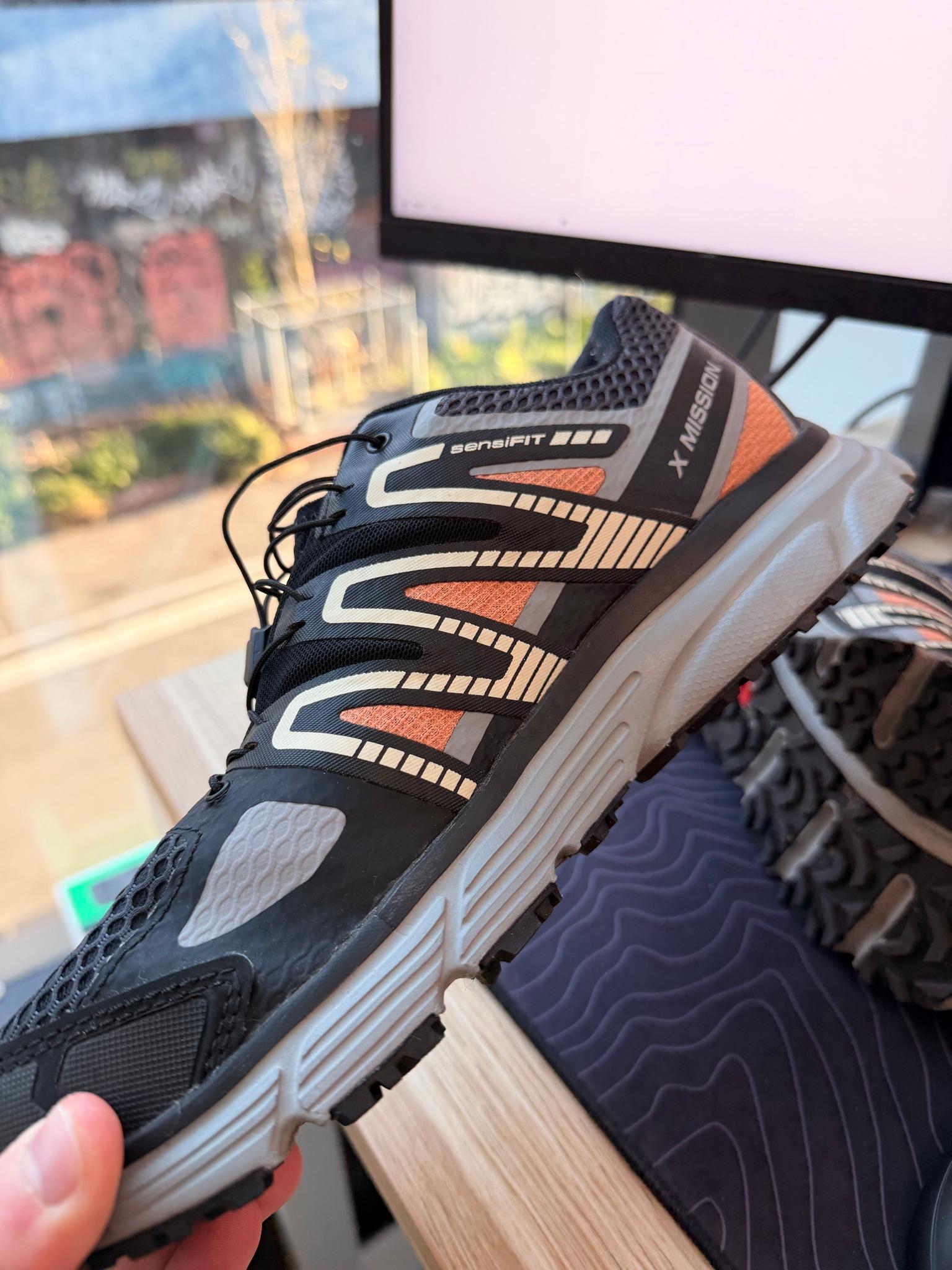 Salomon Black X Mission 4 Running Shoes (Size UK 8.5) thumbnail 4