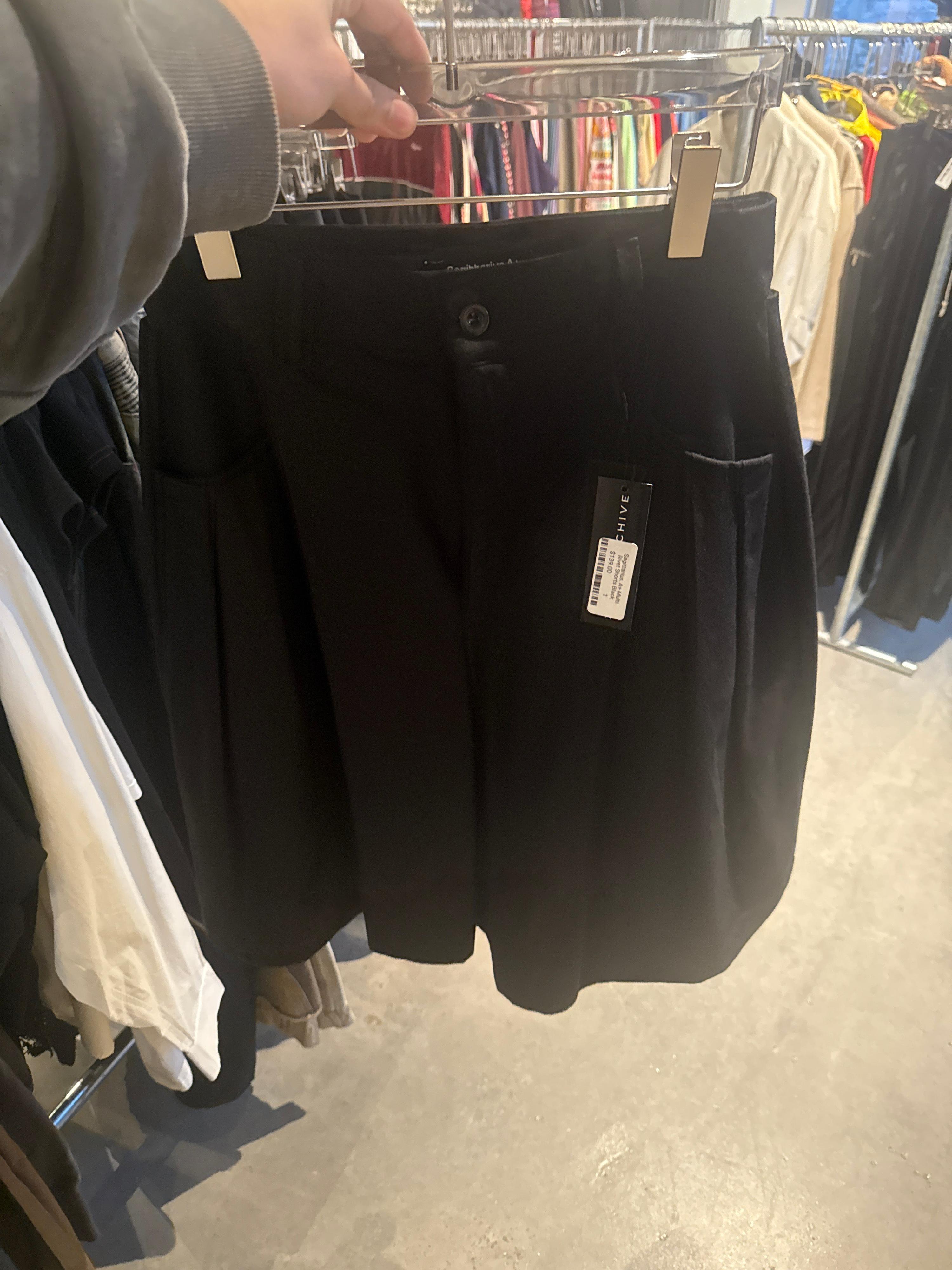 Sagittarius. A+ Multi Rivet Shorts Black - 1