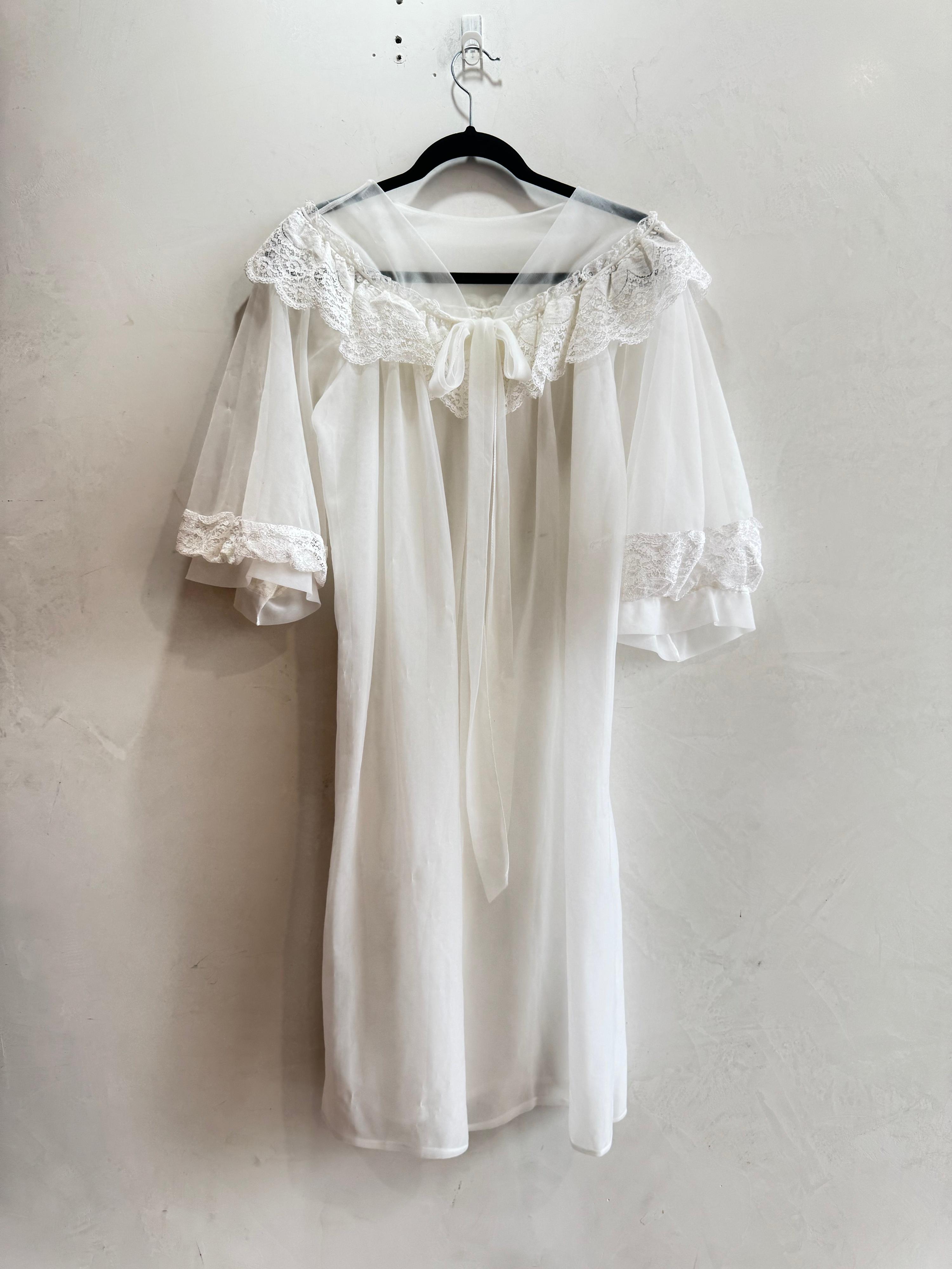 Vintage Gen Jex white Lace robe - size S