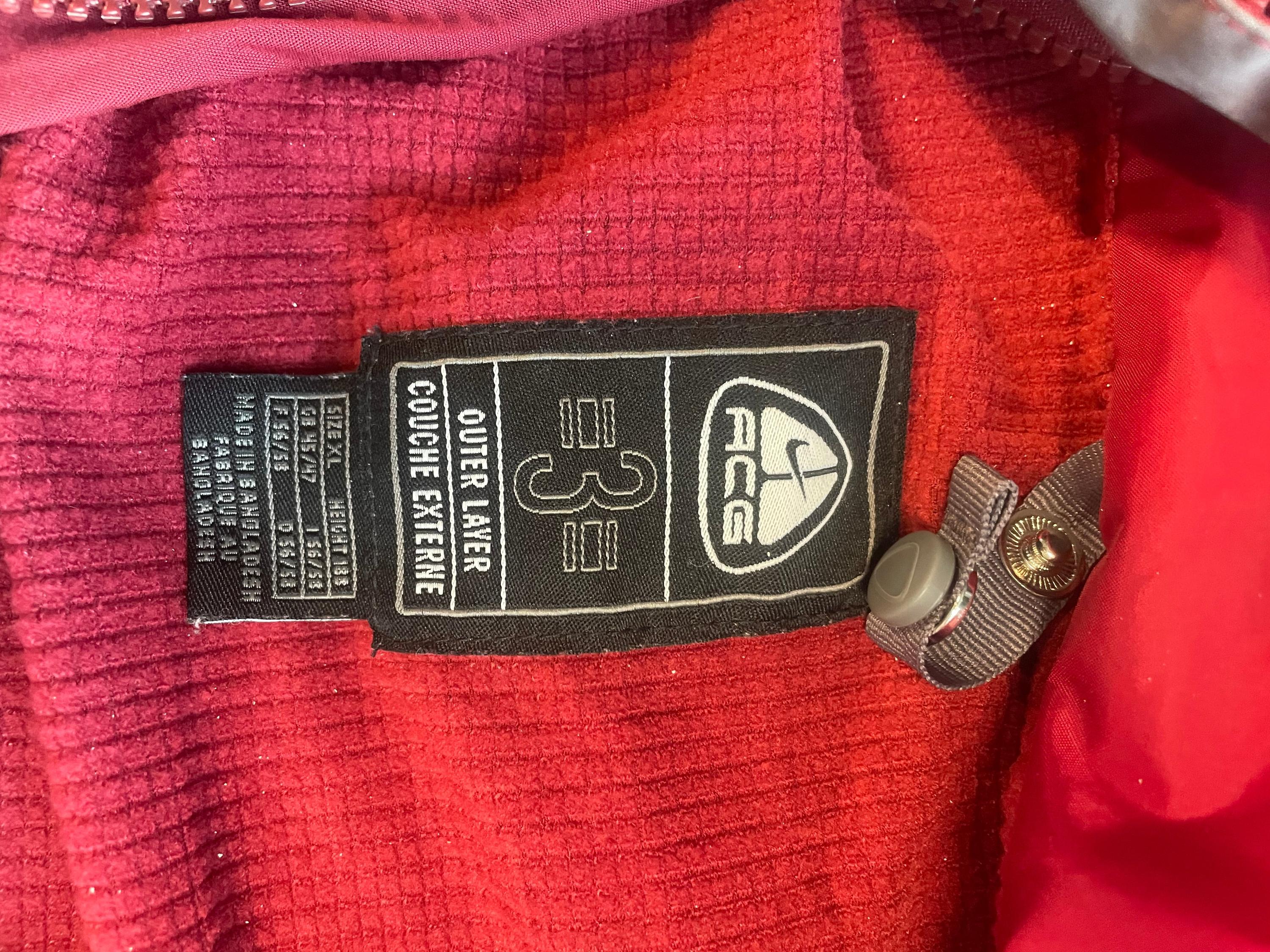 Nike ACG Storm-FIT 00s Jacket Red/Cream (Size L) thumbnail 2