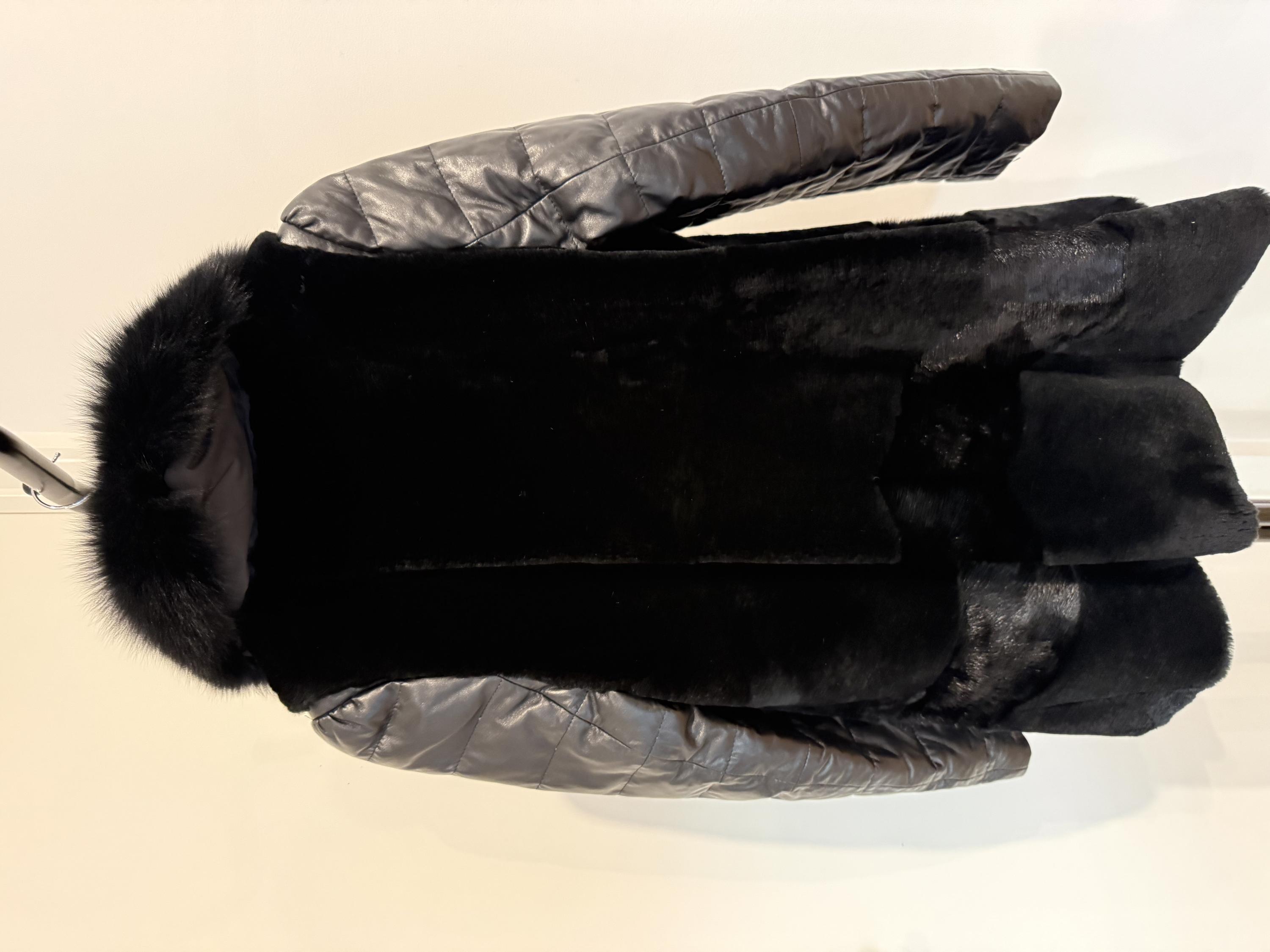 Truth of Touch Black Leather & Fur Coat XL thumbnail 2
