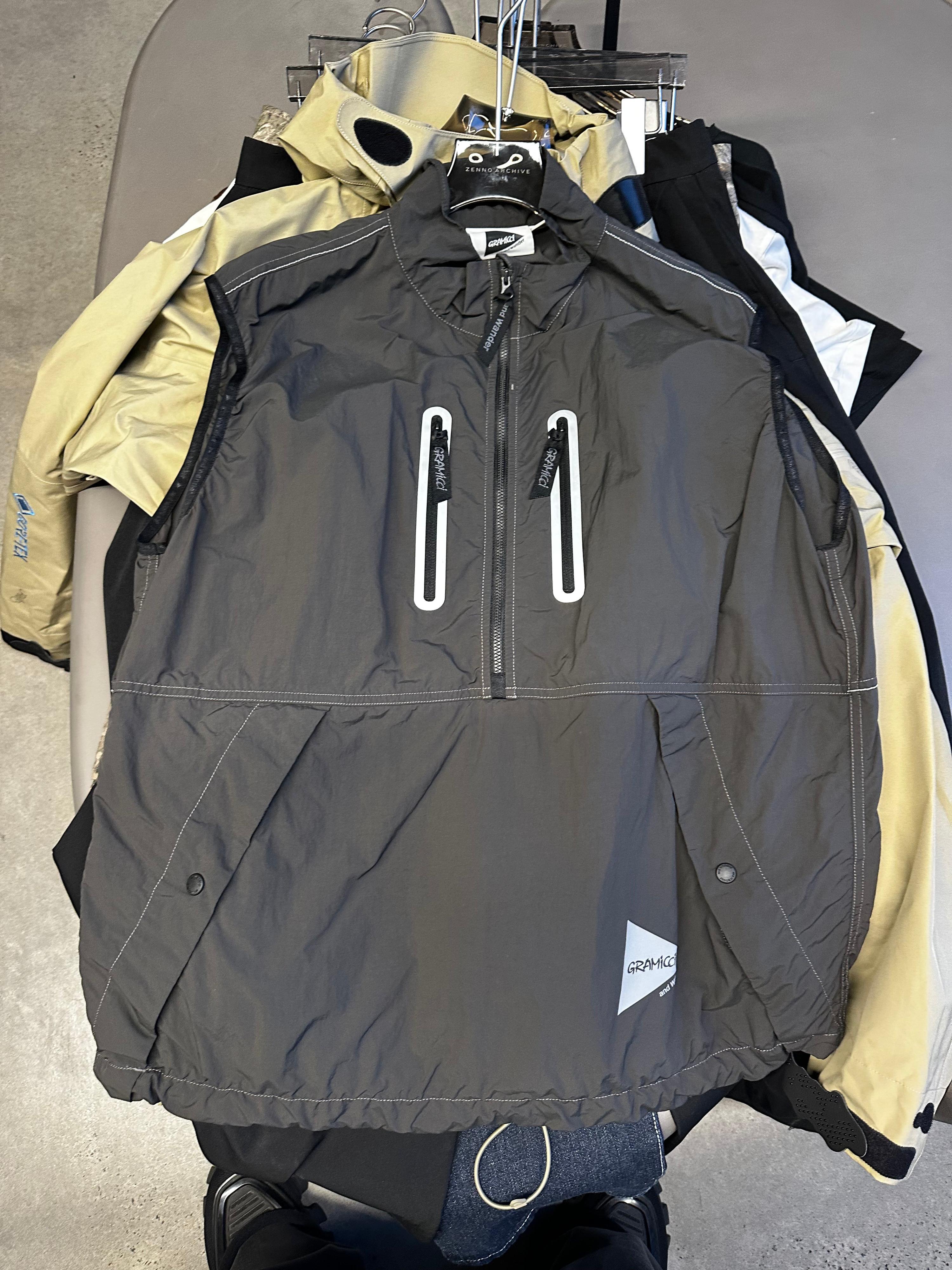 And Wander x Gramicci Brushed Nylon Vest Grey (Size L)