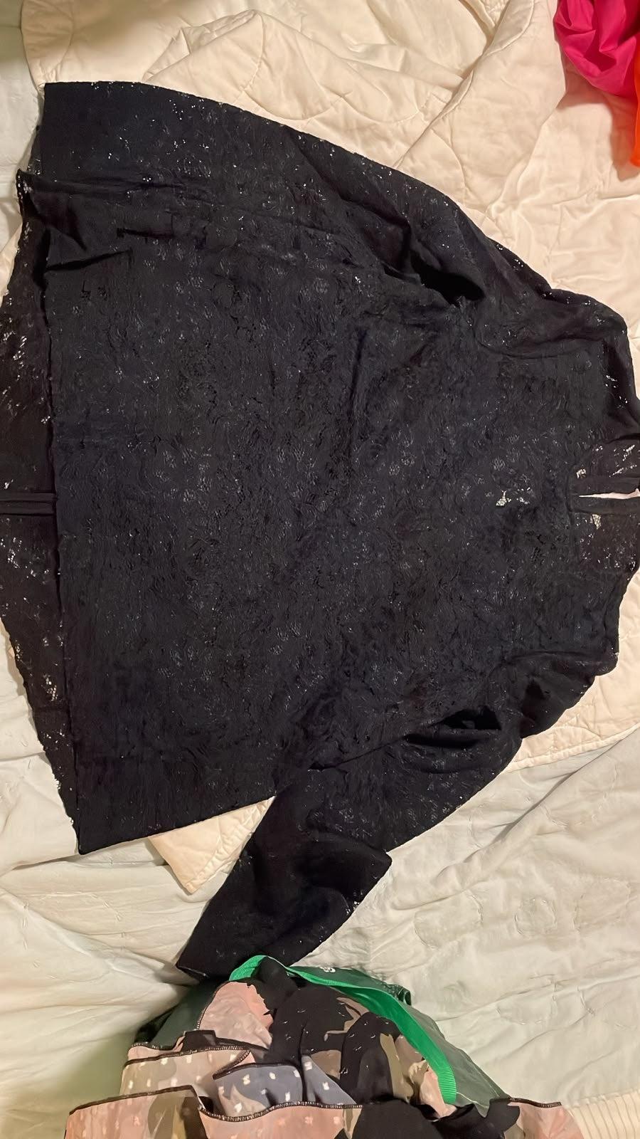 Scanlan Theodore Navy & Black Long Sleeve Lace Top 8