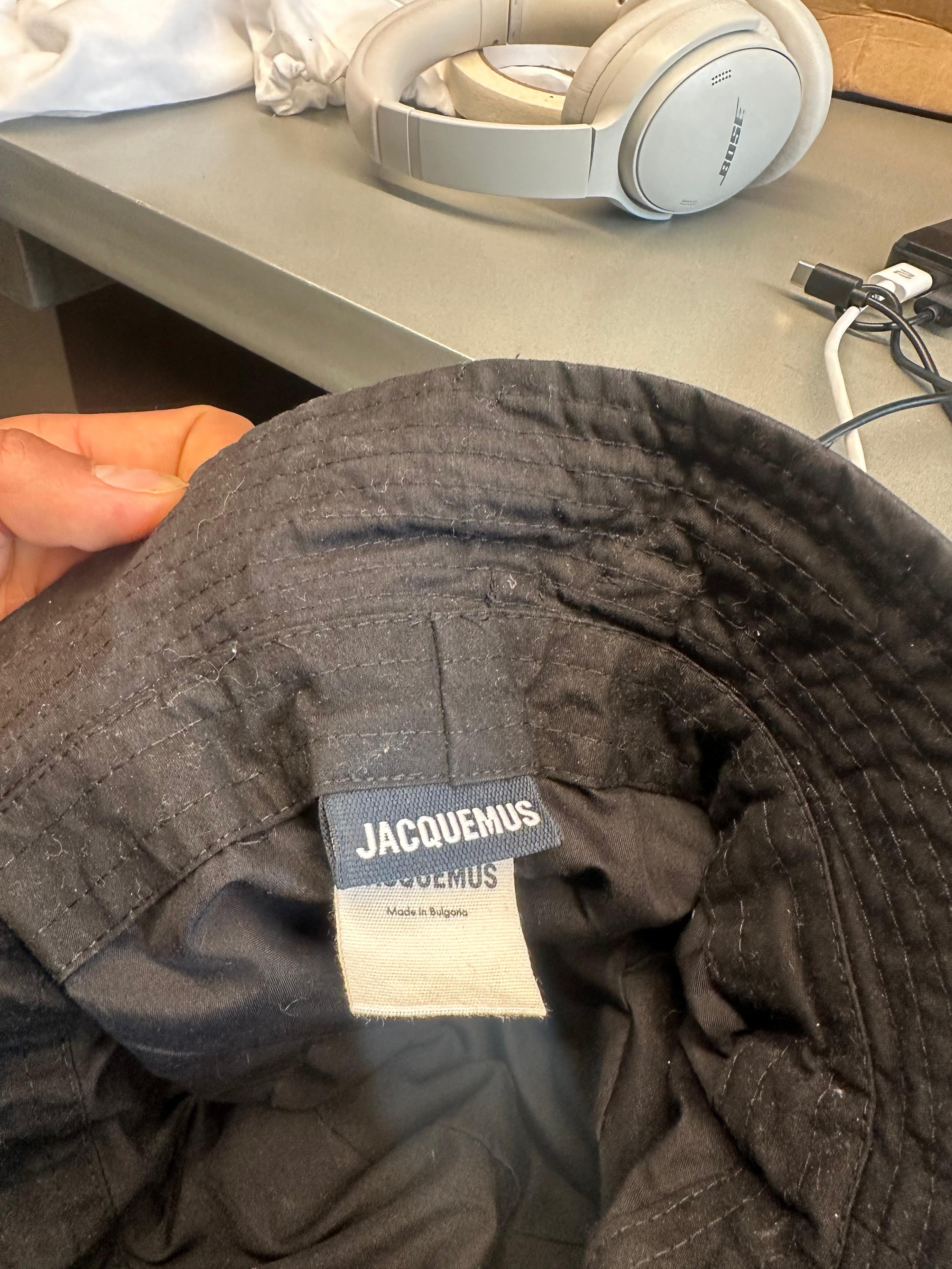 Jacquemus Le Bob Gadjo Bucket Hat Black (One Size) thumbnail 2