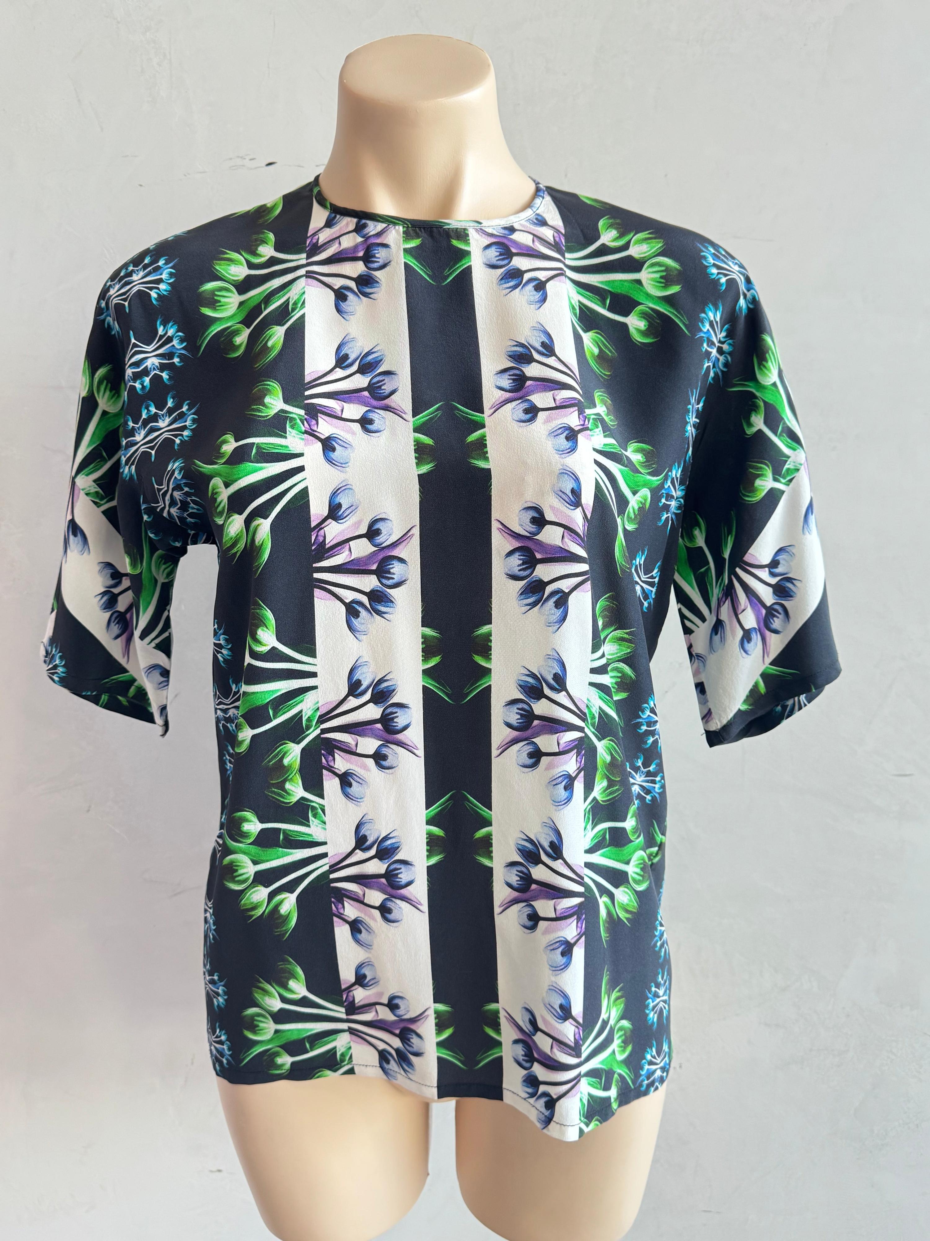 Lisa Ho Silk Print Blouse - size 10 thumbnail 3