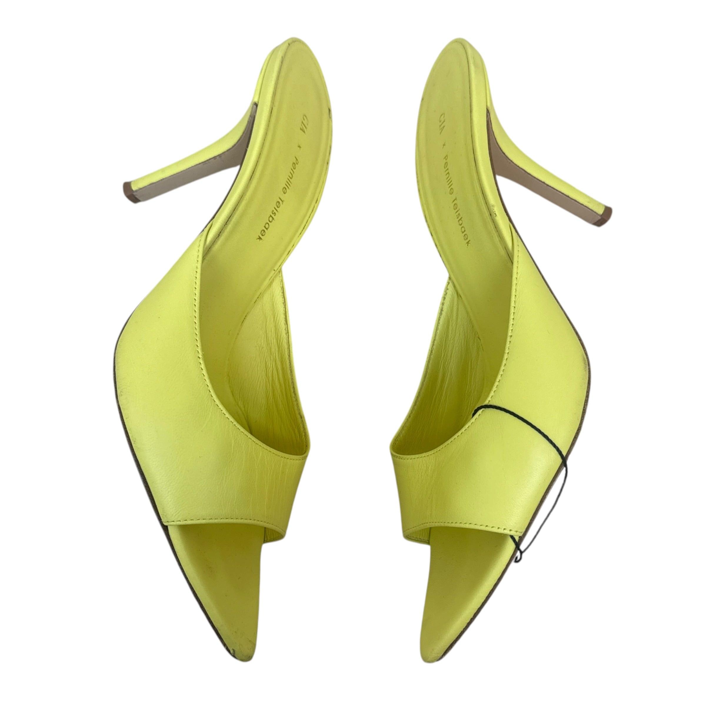 Gia Borghini Perni 04 Mules Yellow (Size EU39) thumbnail 3