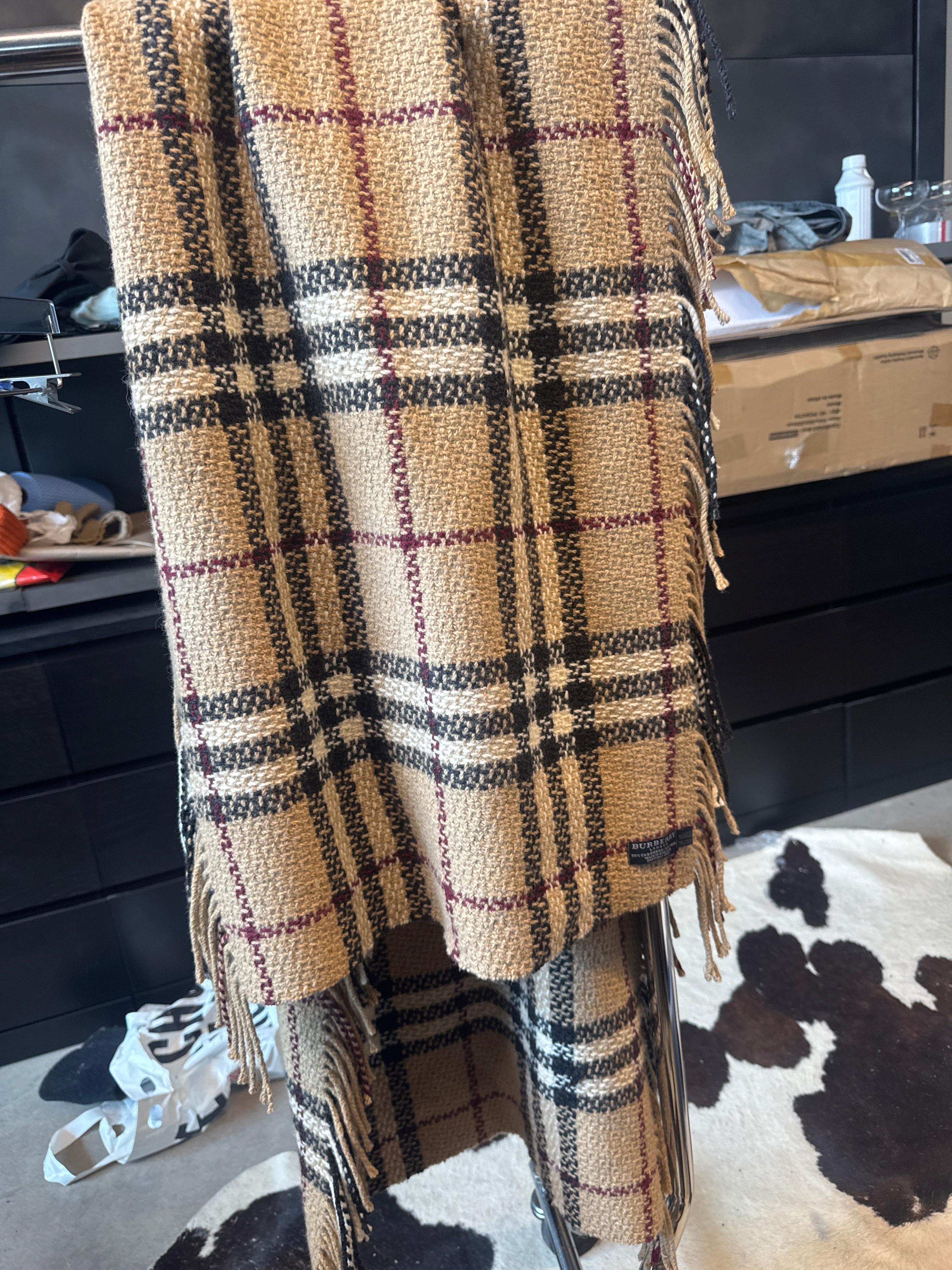 Burberry Cashmere Wool Blend Scarf