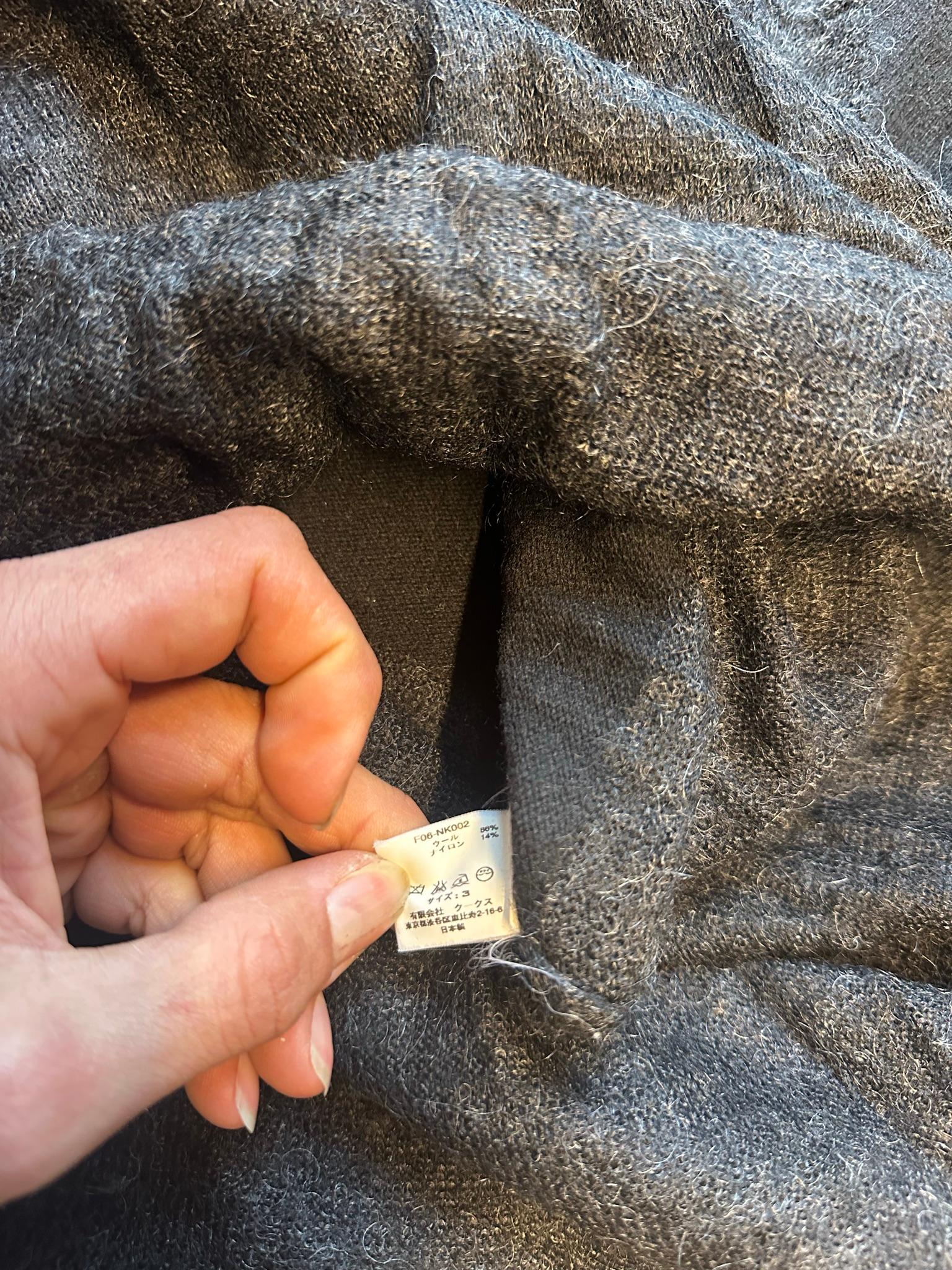Number (N)ine FW06 ‘Noir’ Wool V-Neck Sweater Black (Size 3) thumbnail 4