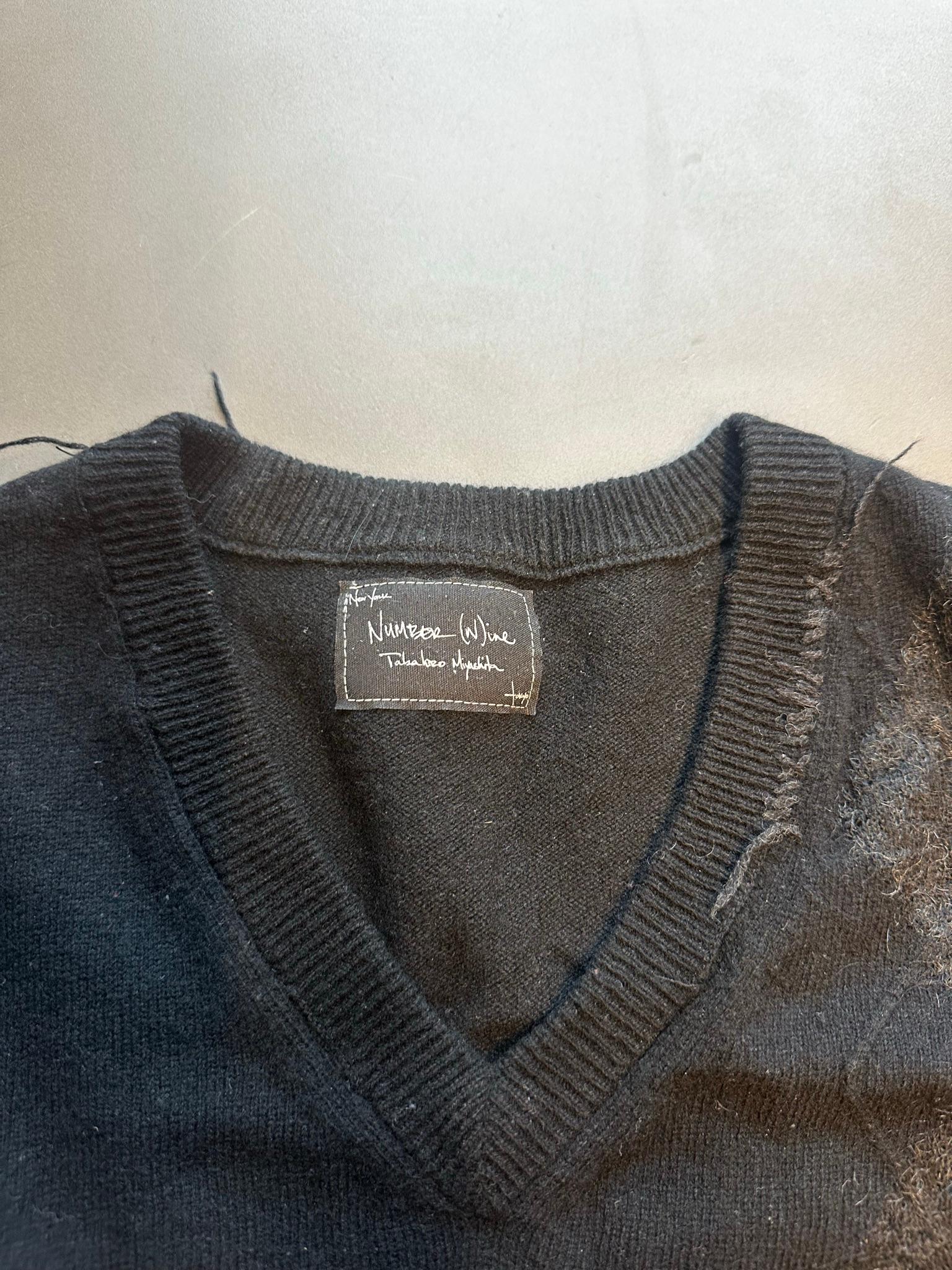 Number (N)ine FW06 ‘Noir’ Wool V-Neck Sweater Black (Size 3) thumbnail 2
