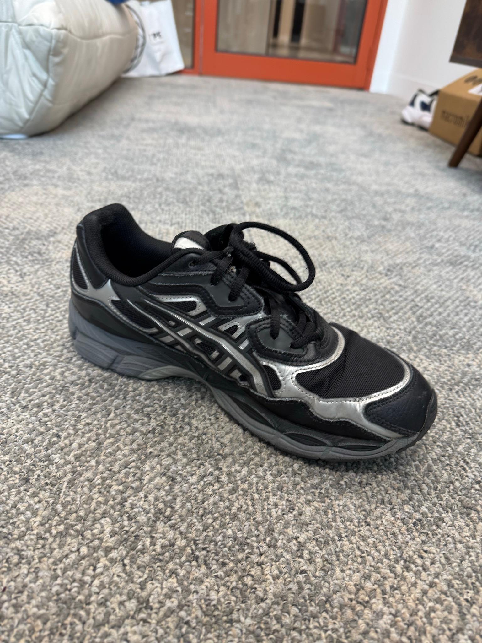 asics running shoes EU 45 thumbnail 2