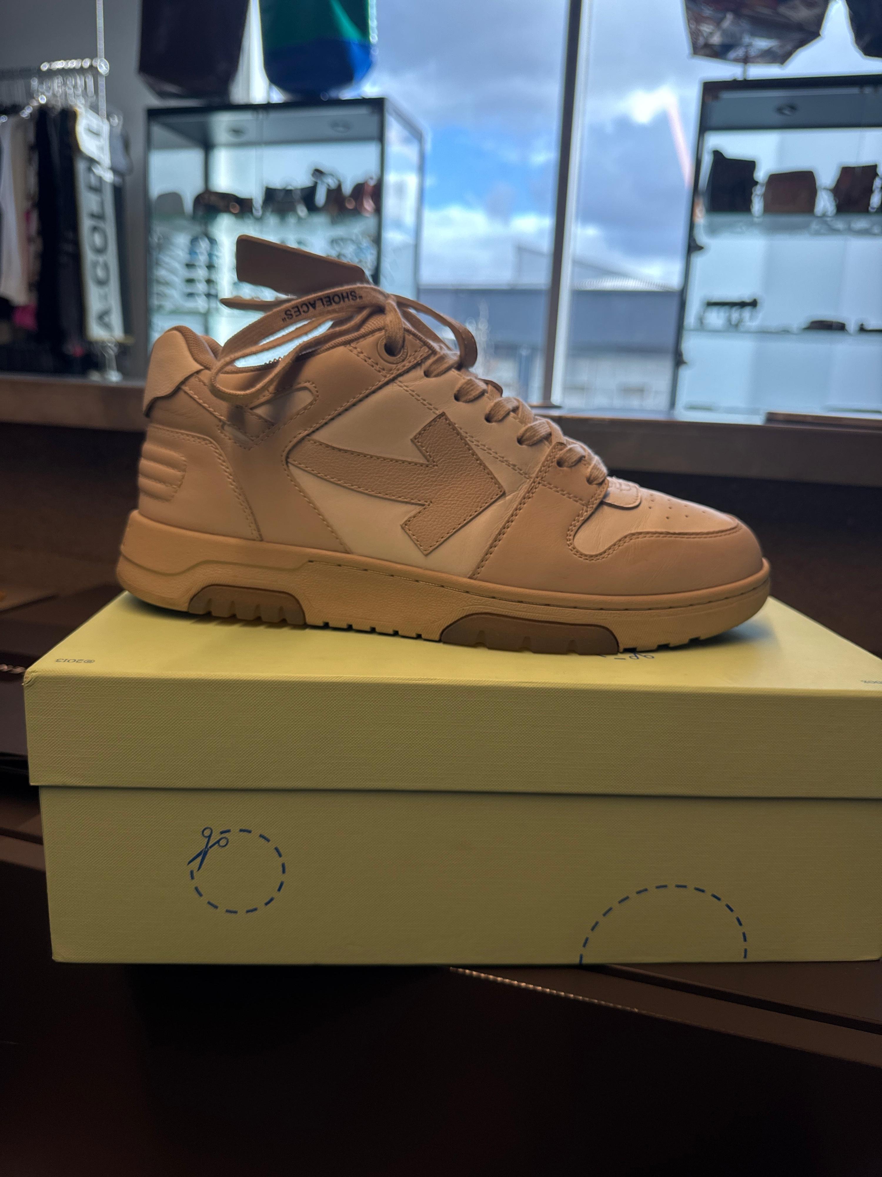 Off-White Out of Office Sneakers Beige/White (Size US10/EU43)