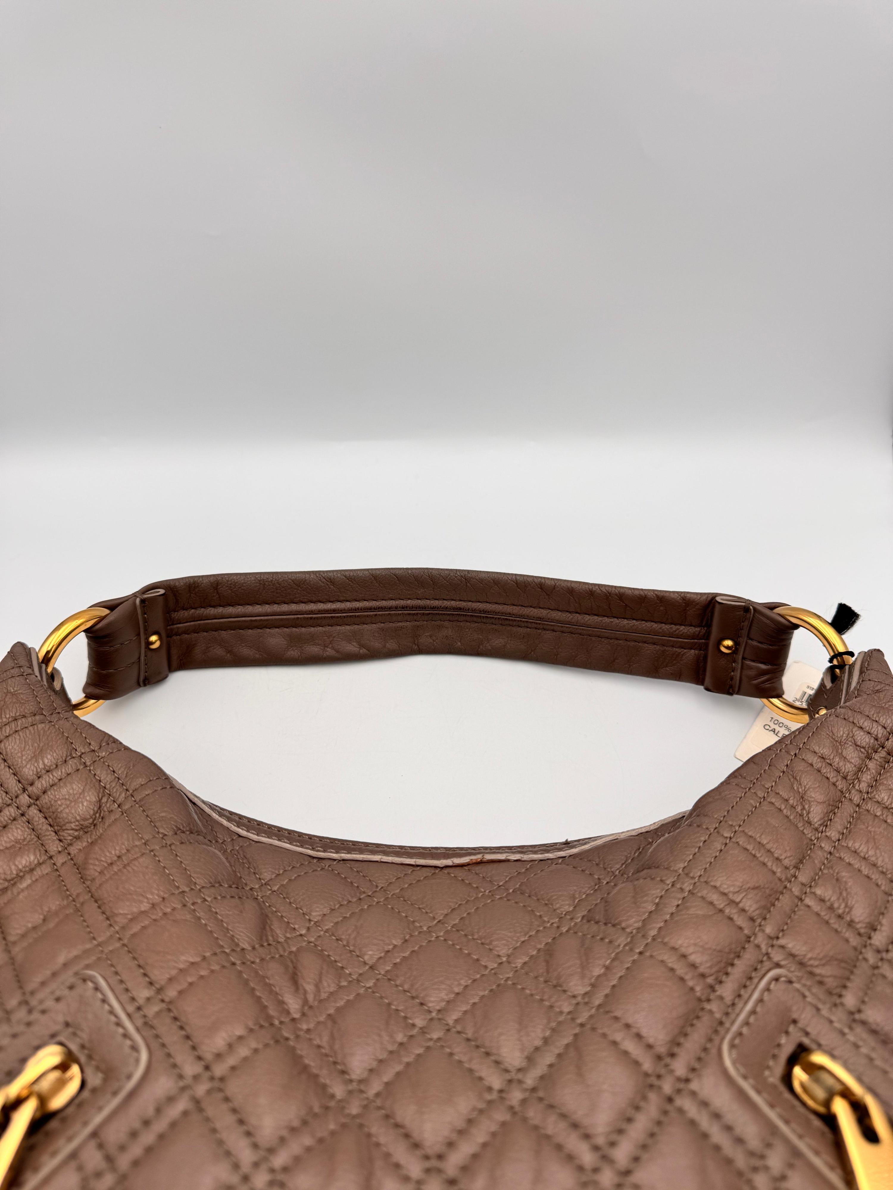 MARC JACOBS Hobo Banana Calf Leather Bag in Mouse thumbnail 18
