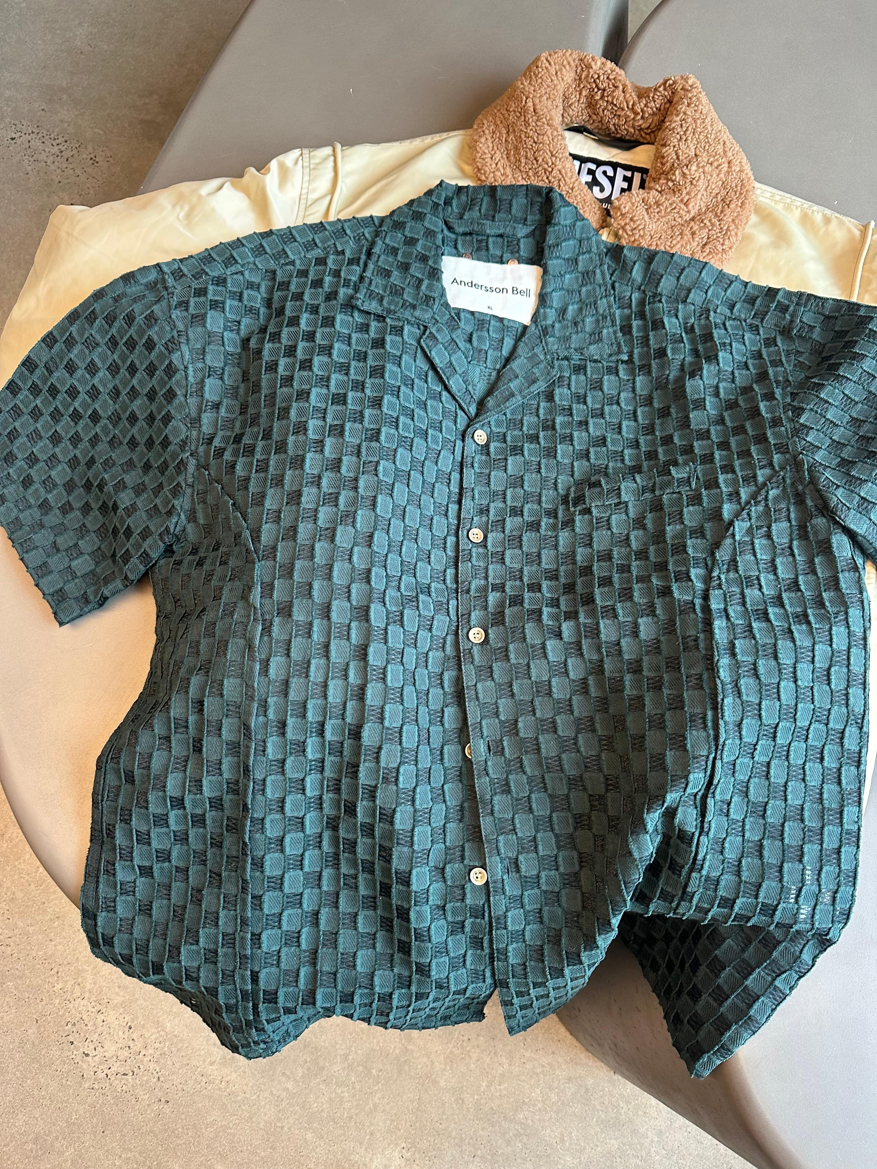 Andersson Bell Sheer Square Collar Open Shirt Green (Size XL)