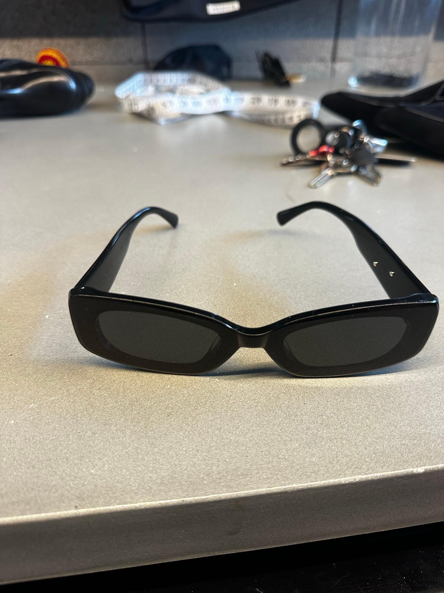 Gentle Monster x Alexander Wang CEO Sunglasses Black thumbnail 2