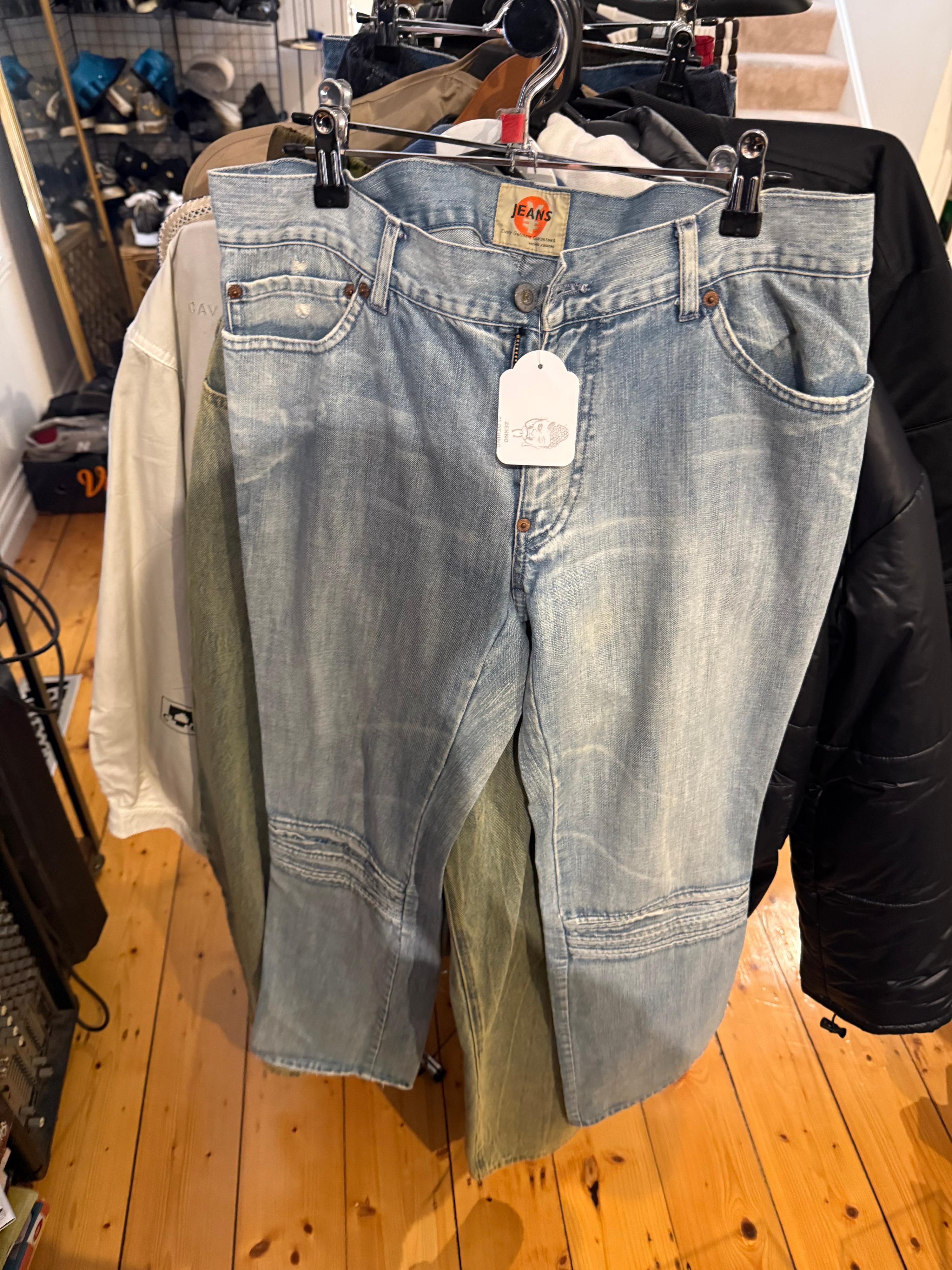 Michiko Koshino 00s ‘Yen’ Knee Seamed Straight Leg Jeans (Size 31”)