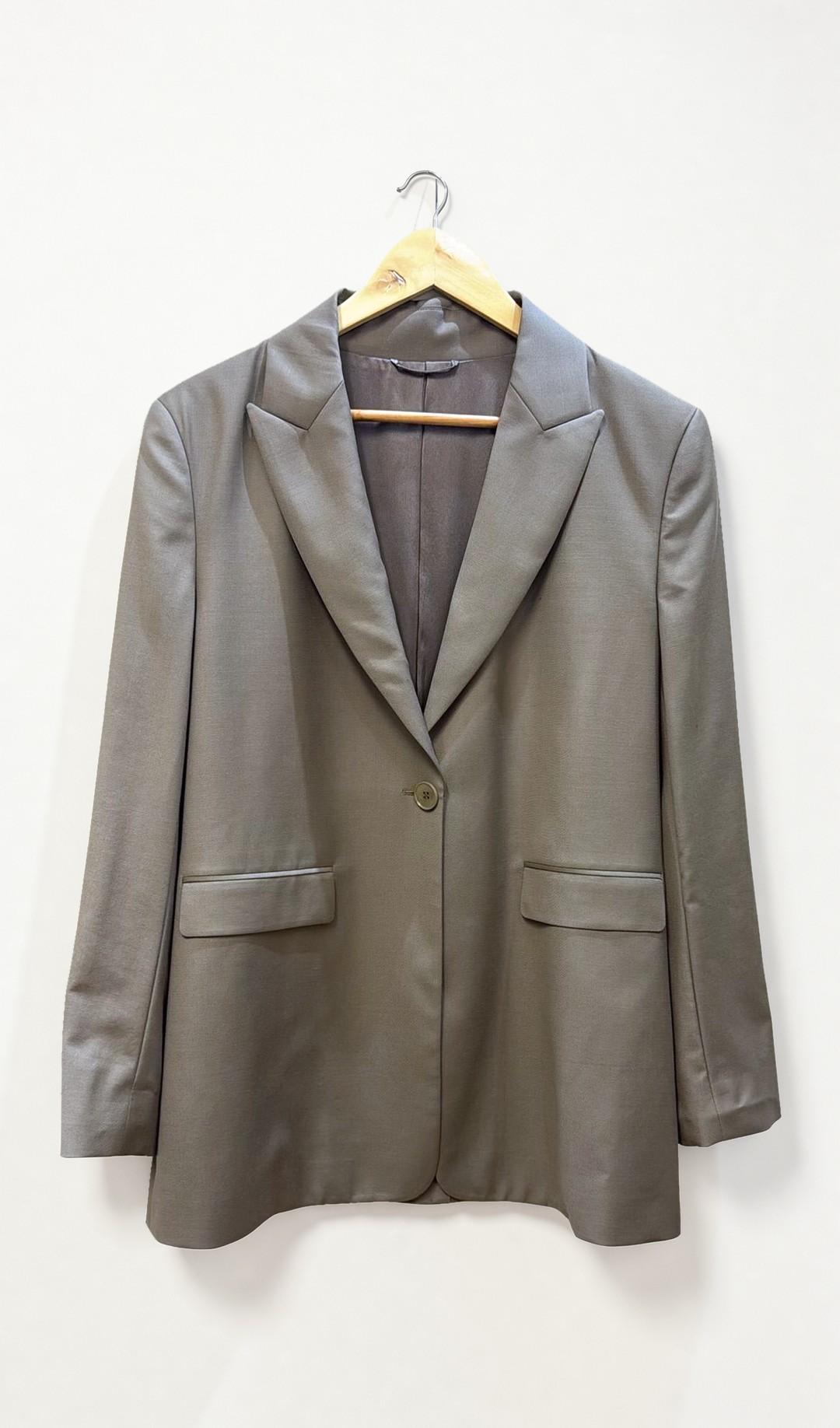The Curated Taupe Blazer M