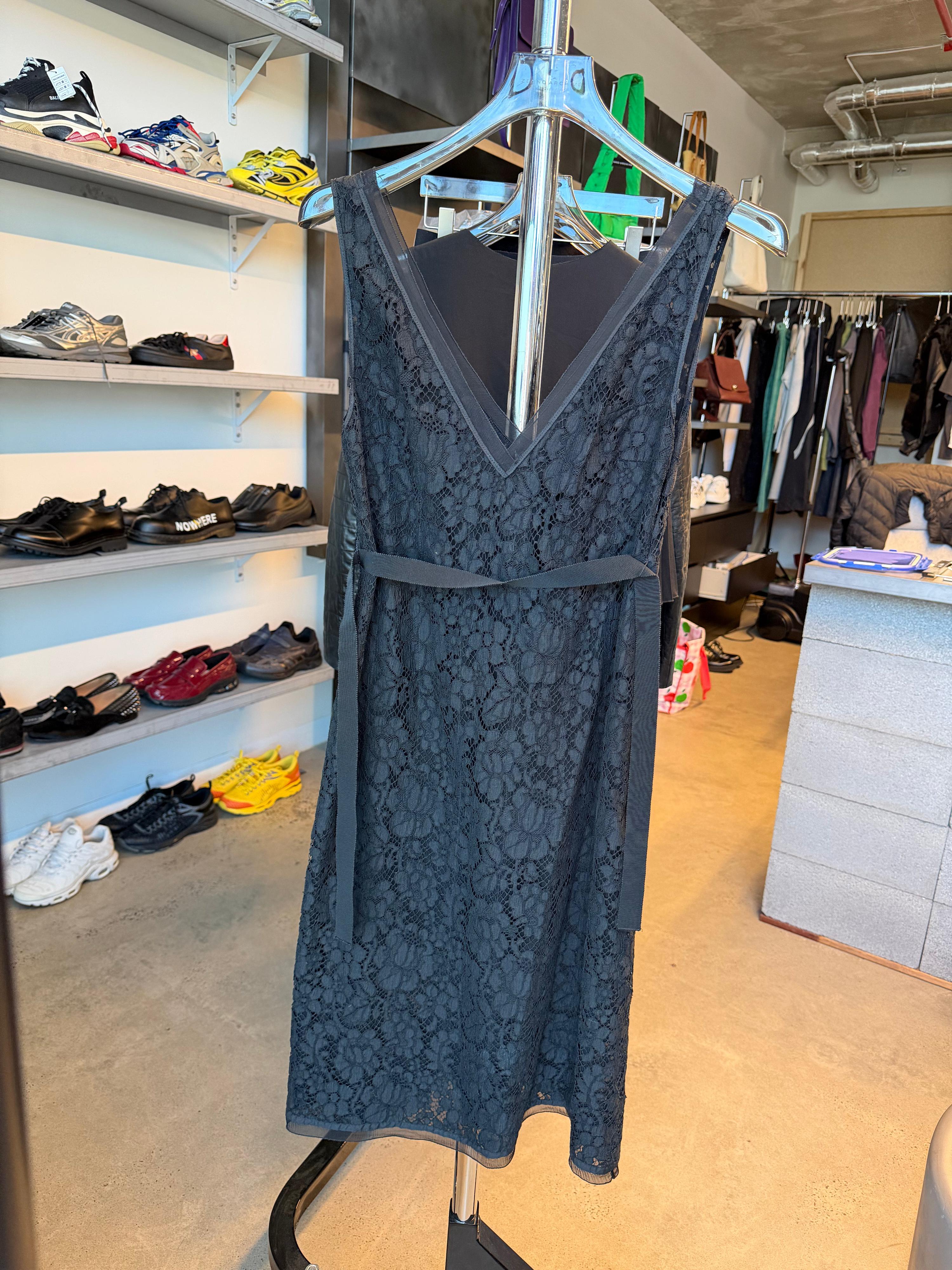 Prada FW08 Miuccia-Era Floral Lace Sleeveless Sheath Cocktail Dress Black (Size 44)