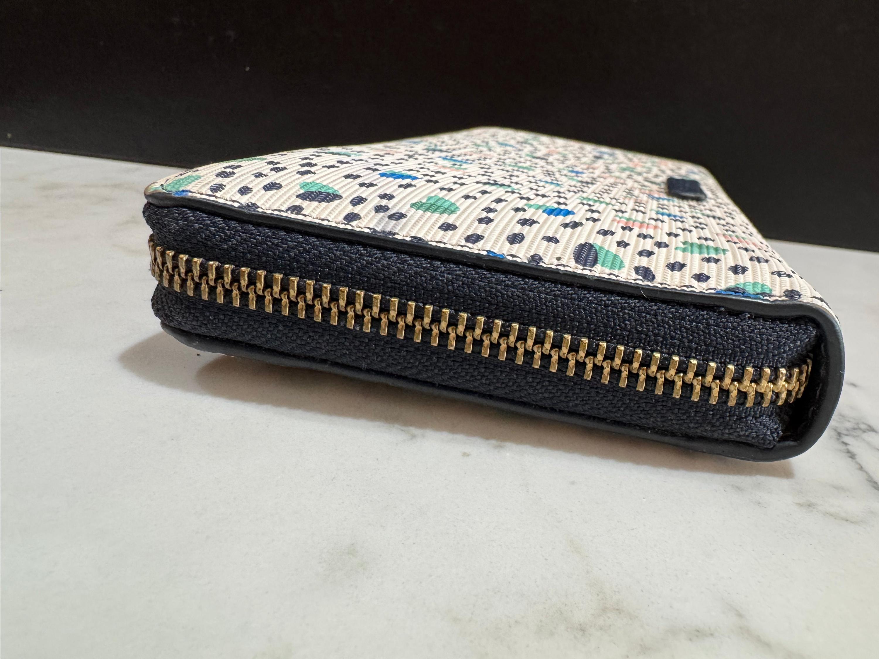 Fossil Wallet thumbnail 7