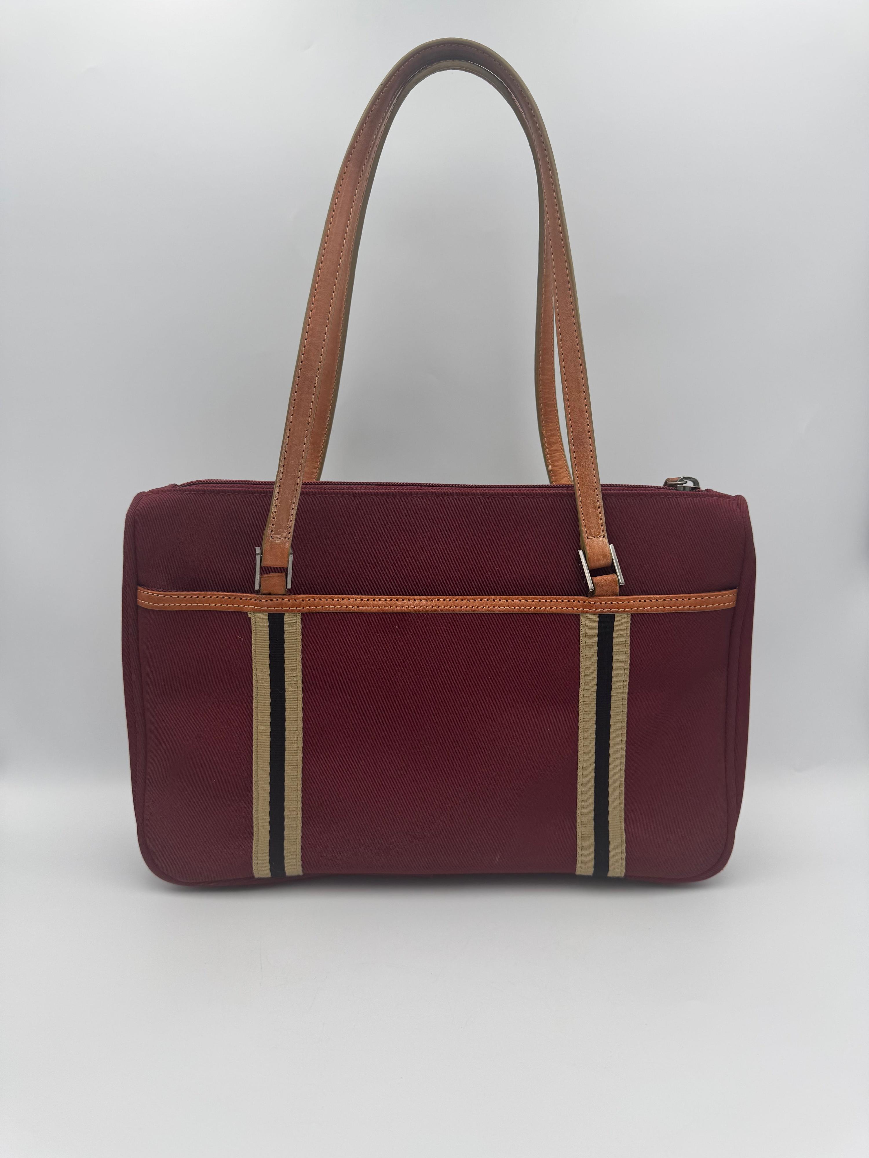 Elle Maroon Shoulder Bag thumbnail 2