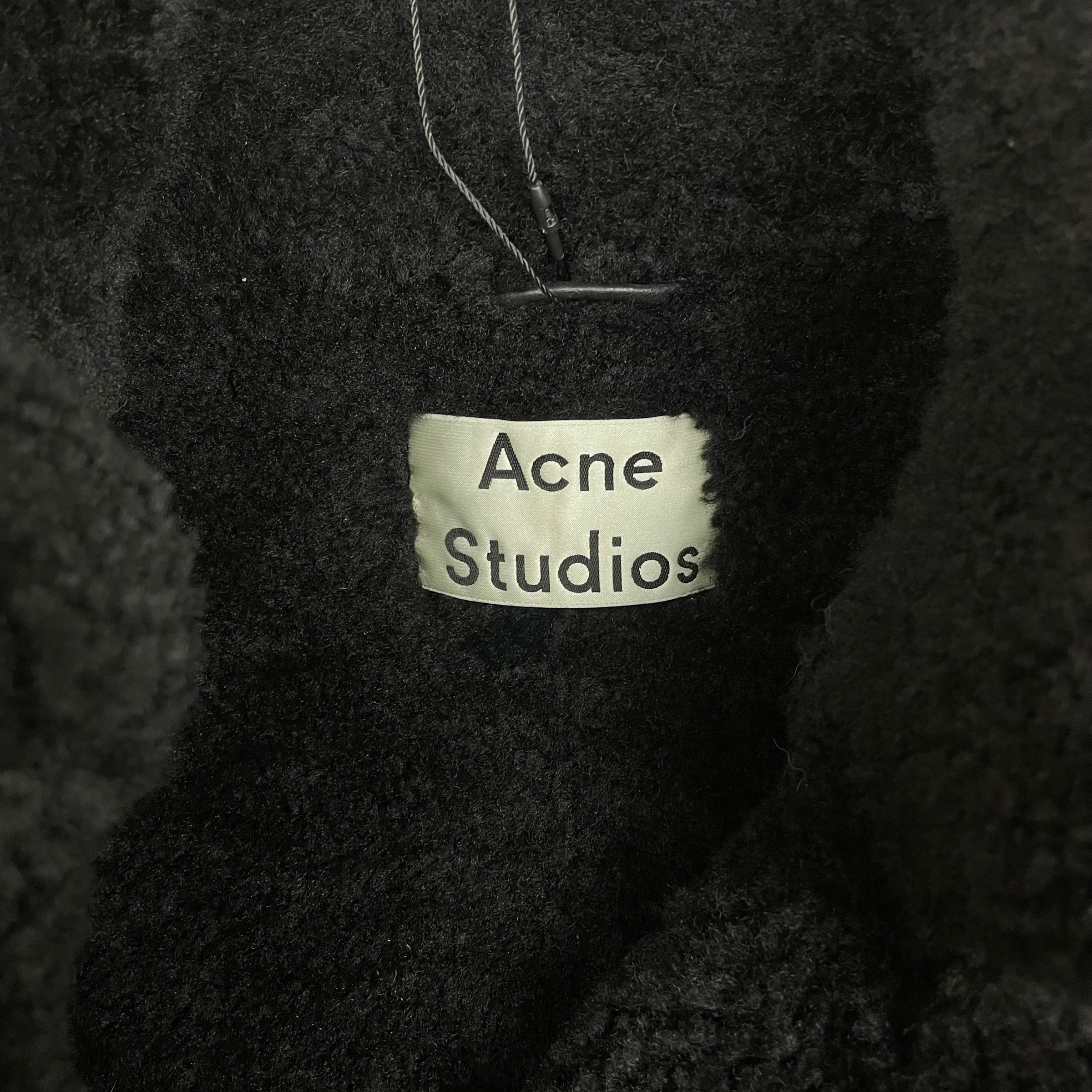 Acne Studios Shearling Fur Jacket Black (Size 36) thumbnail 2