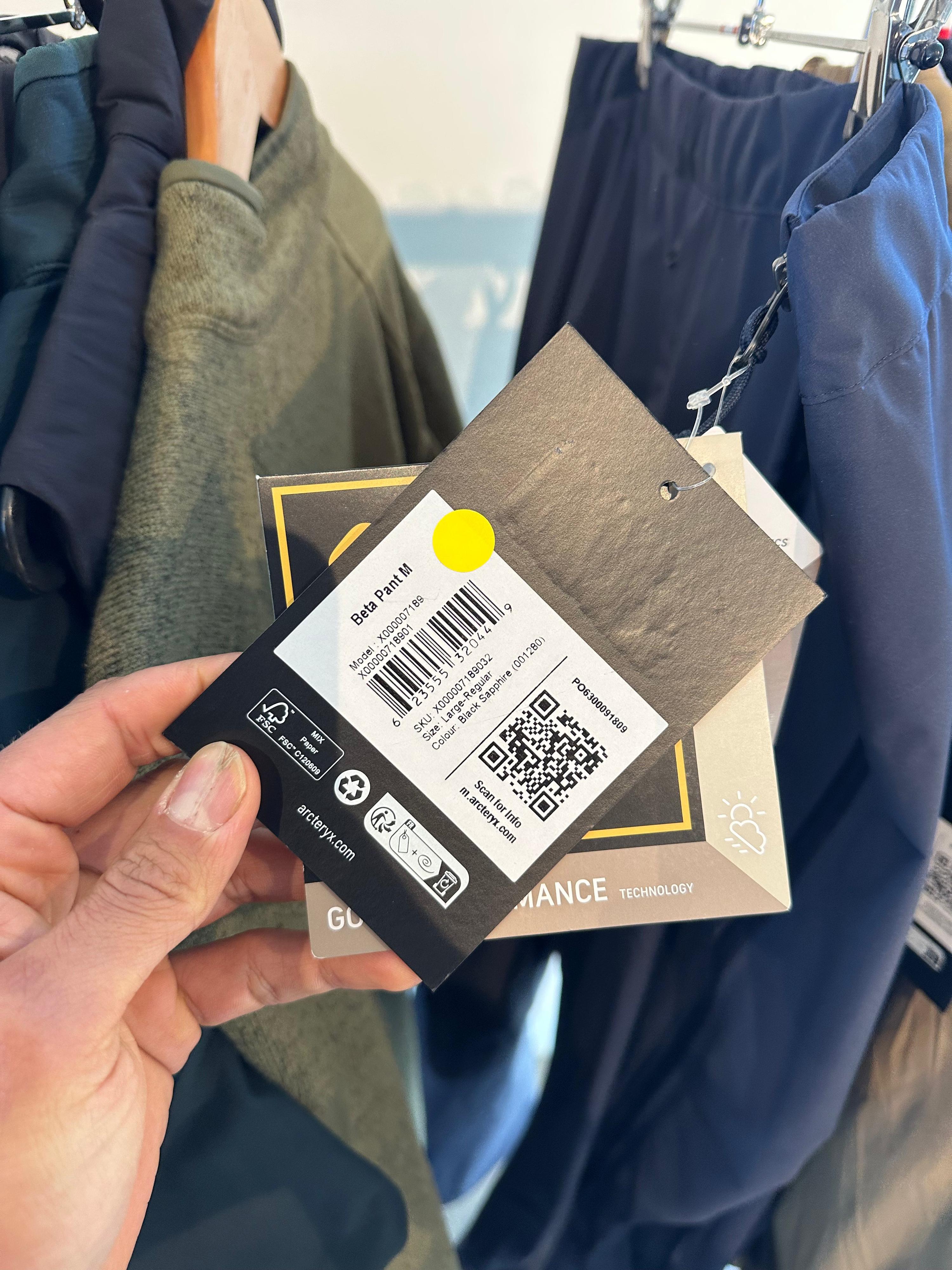 Arc’teryx Beta Goretex Pants ‘Black Sapphire’ (Navy) (Size L) thumbnail 2