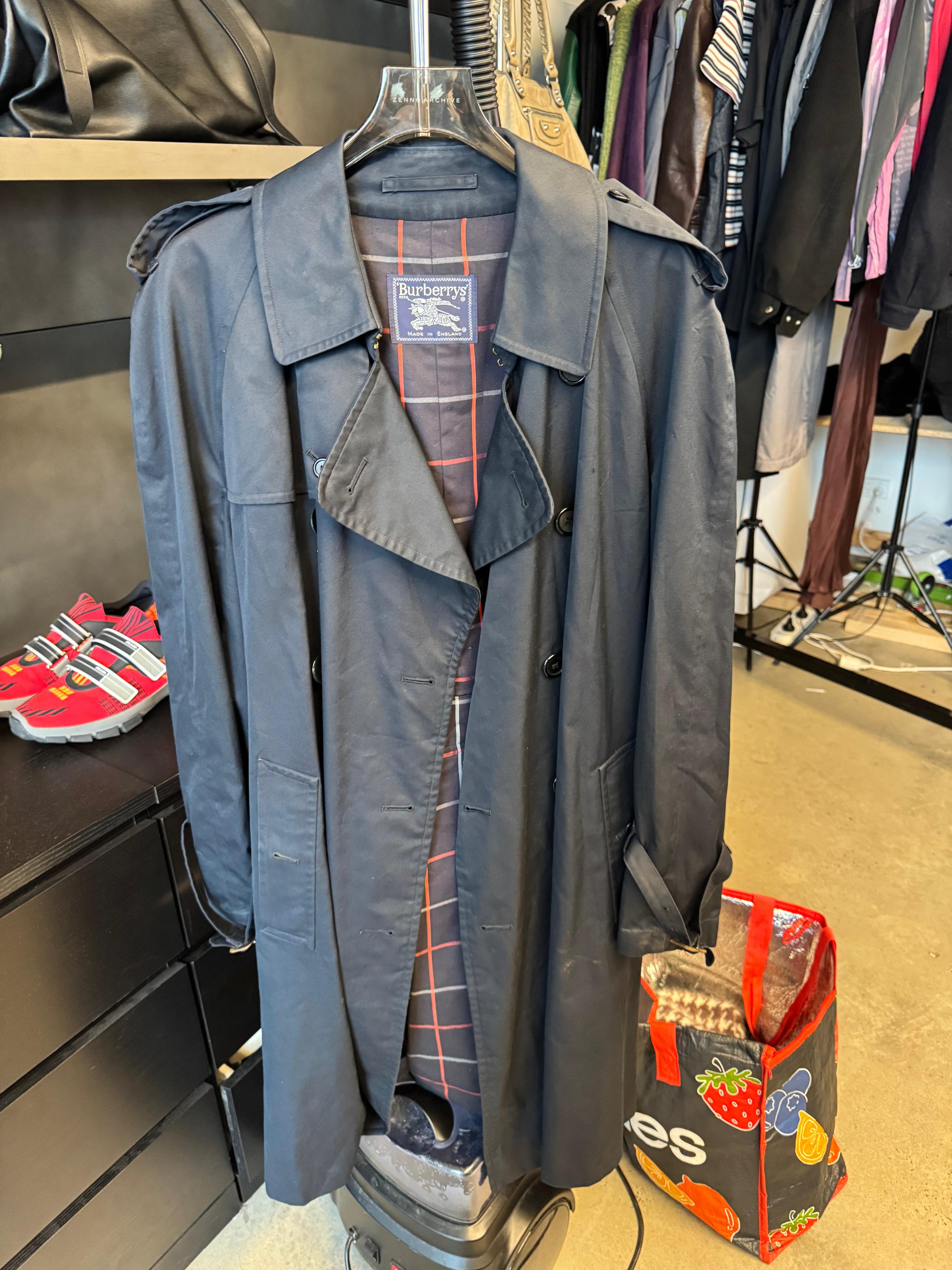 Burberrys Double Breasted Trench Coat Navy (Size XL)