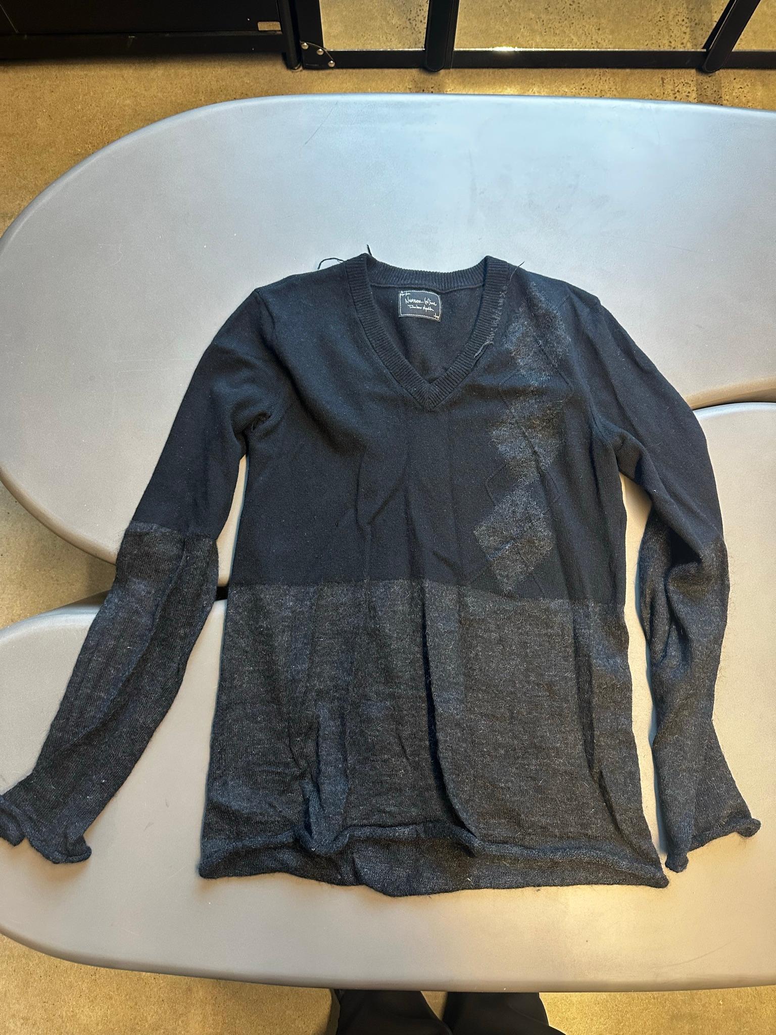 Number (N)ine FW06 ‘Noir’ Wool V-Neck Sweater Black (Size 3)