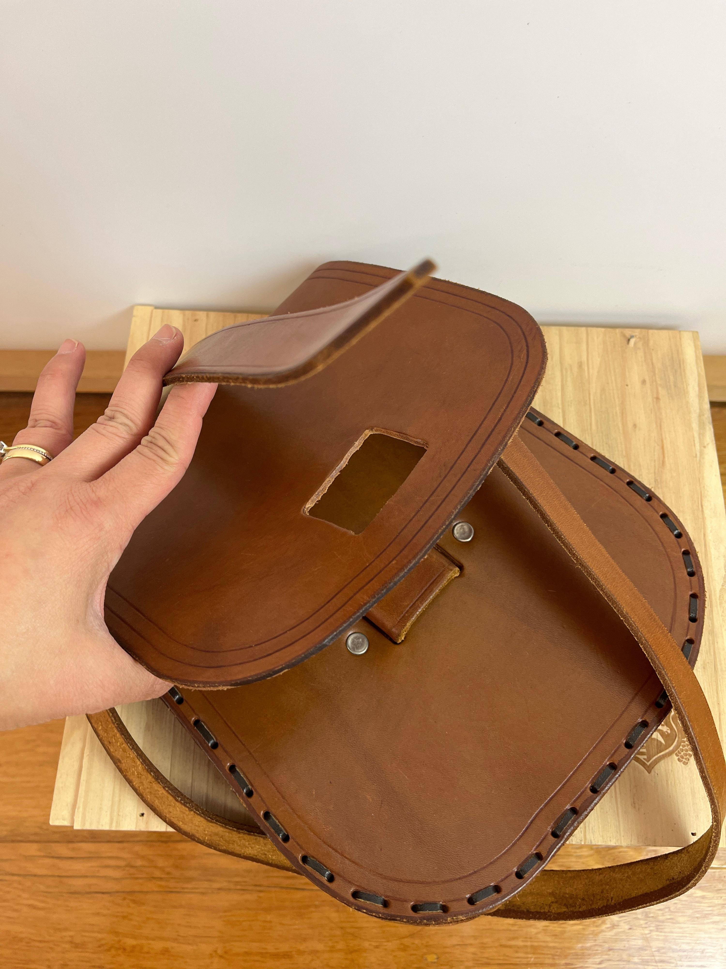 Vintage Tan Leather Shoulder Bag thumbnail 6
