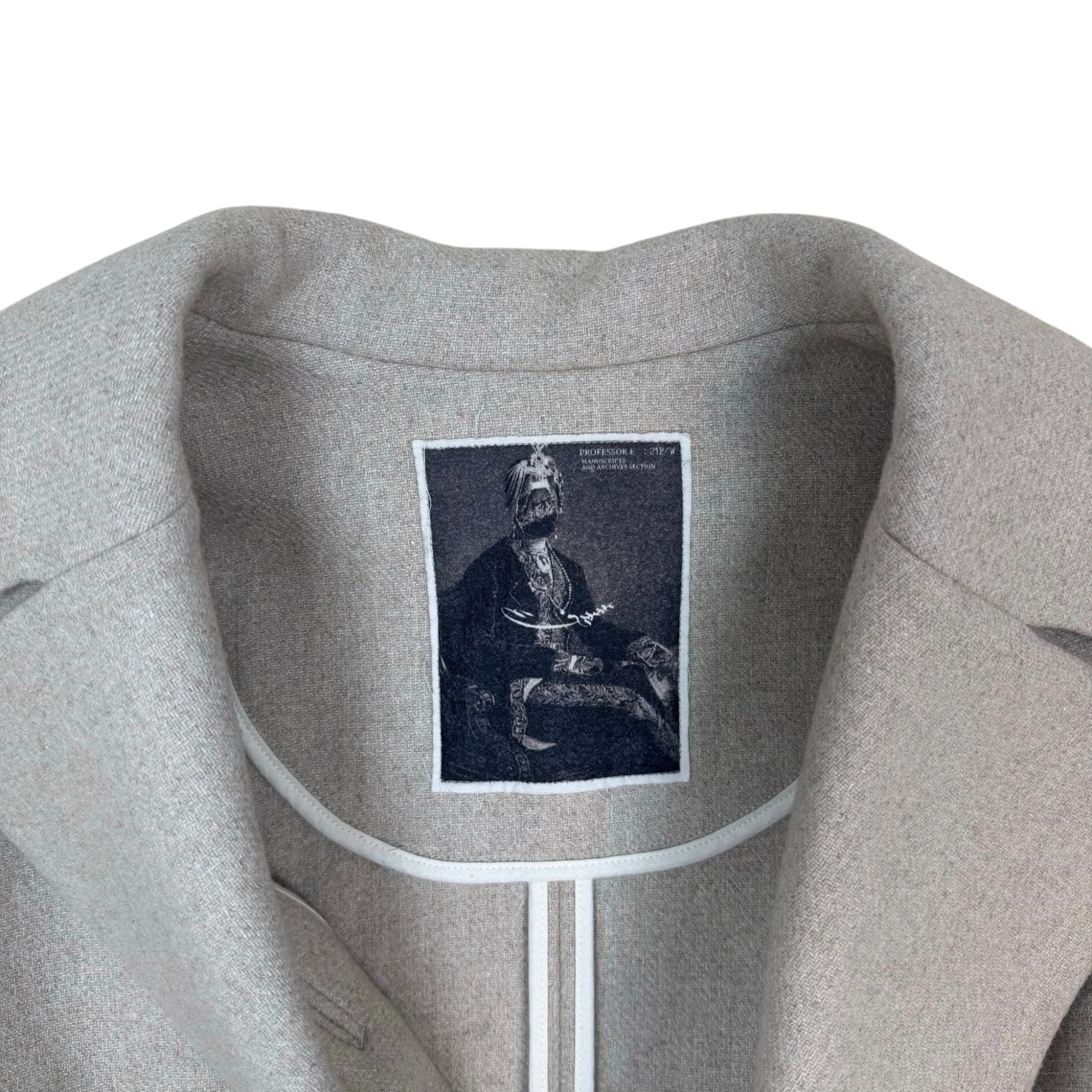 Professor.E FW21 Wool Cropped Distressed Blazer Beige (Size 48/Fits M-XL) thumbnail 2