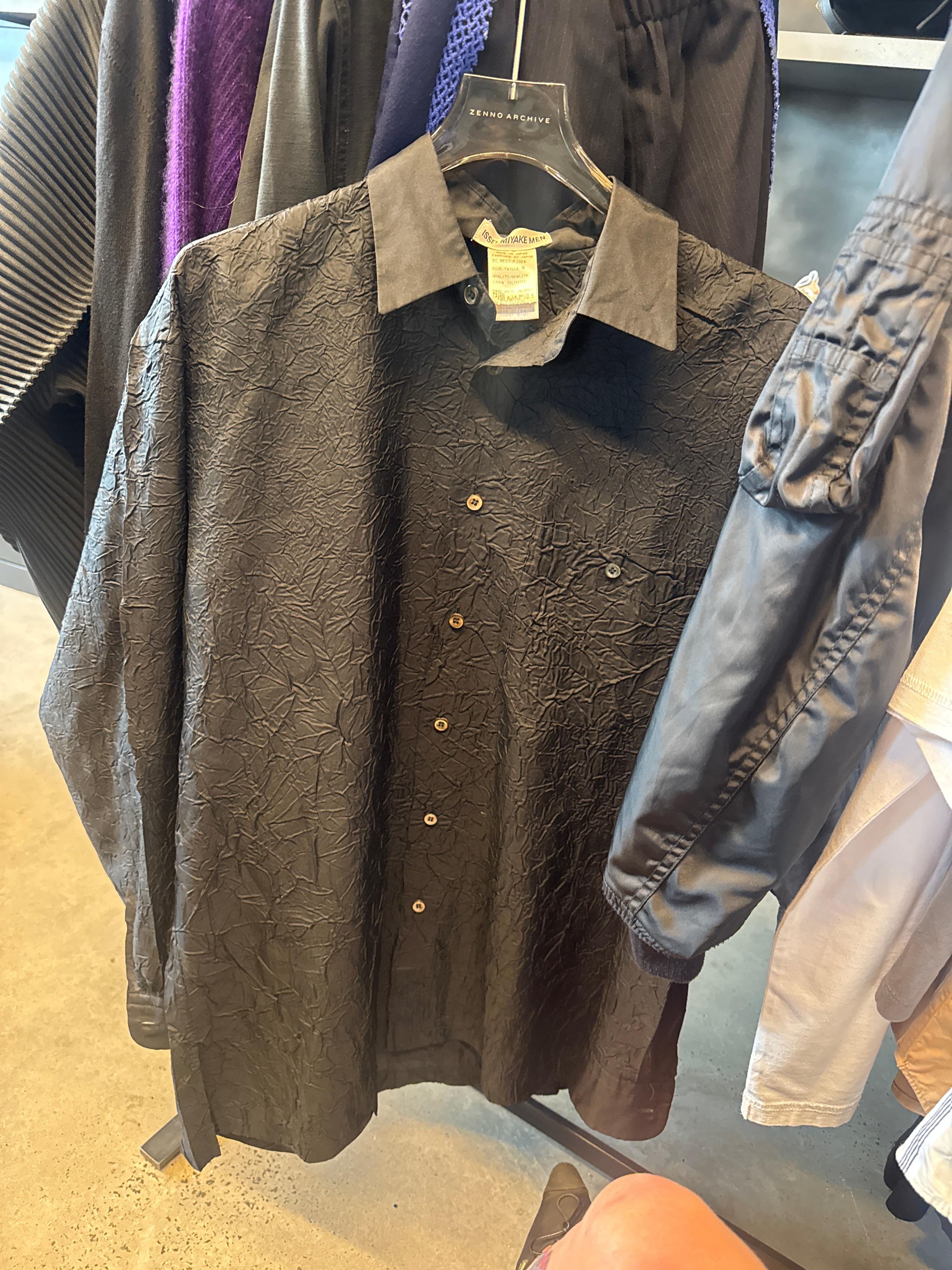 Issey Miyake Men Oversized Crinkle Shirt Black (Fits M-XL)