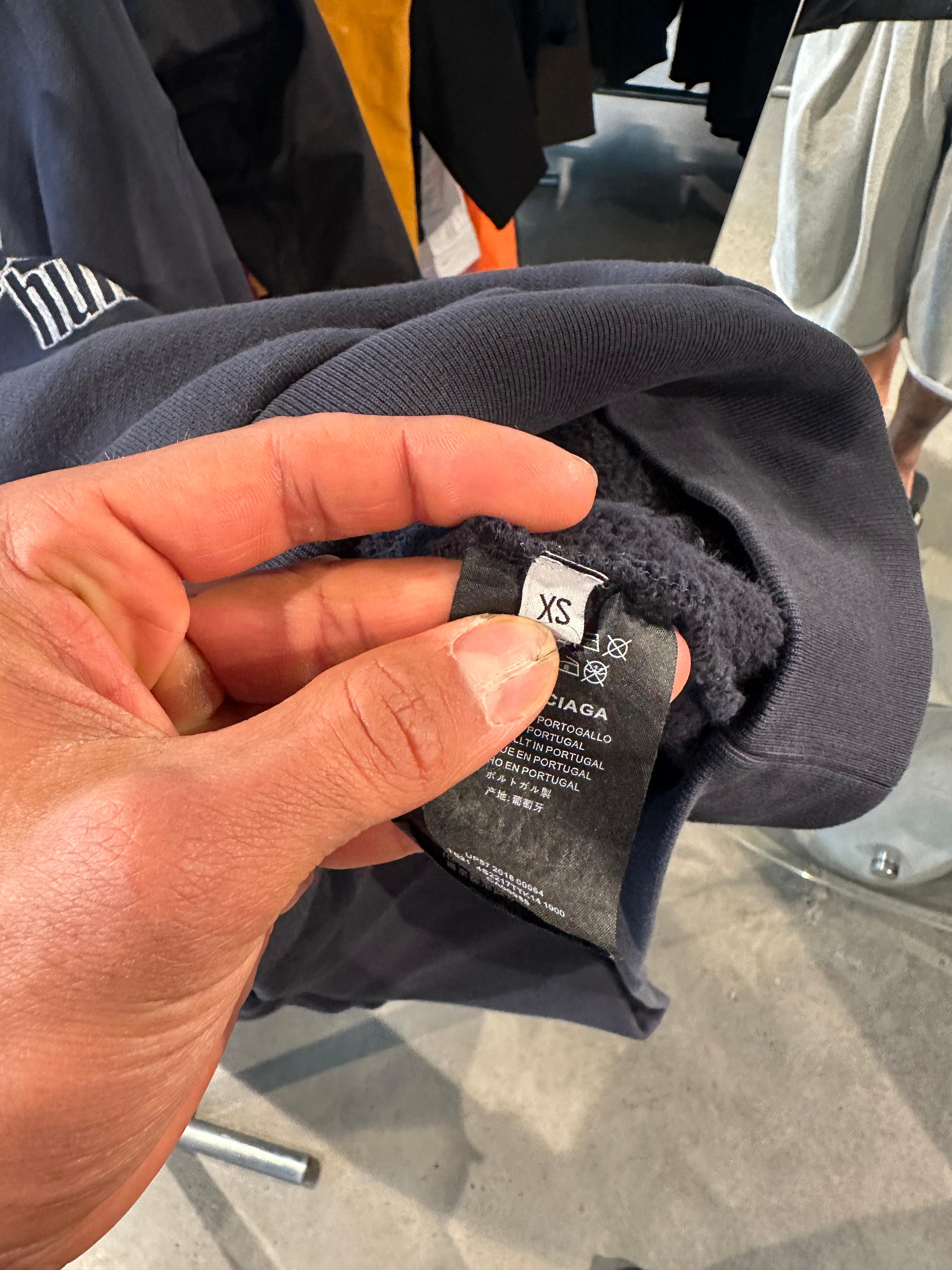 Balenciaga FW18 ‘Speed Hunters’ Oversized Hoodie Washed Black (Fits Up To XL) thumbnail 2