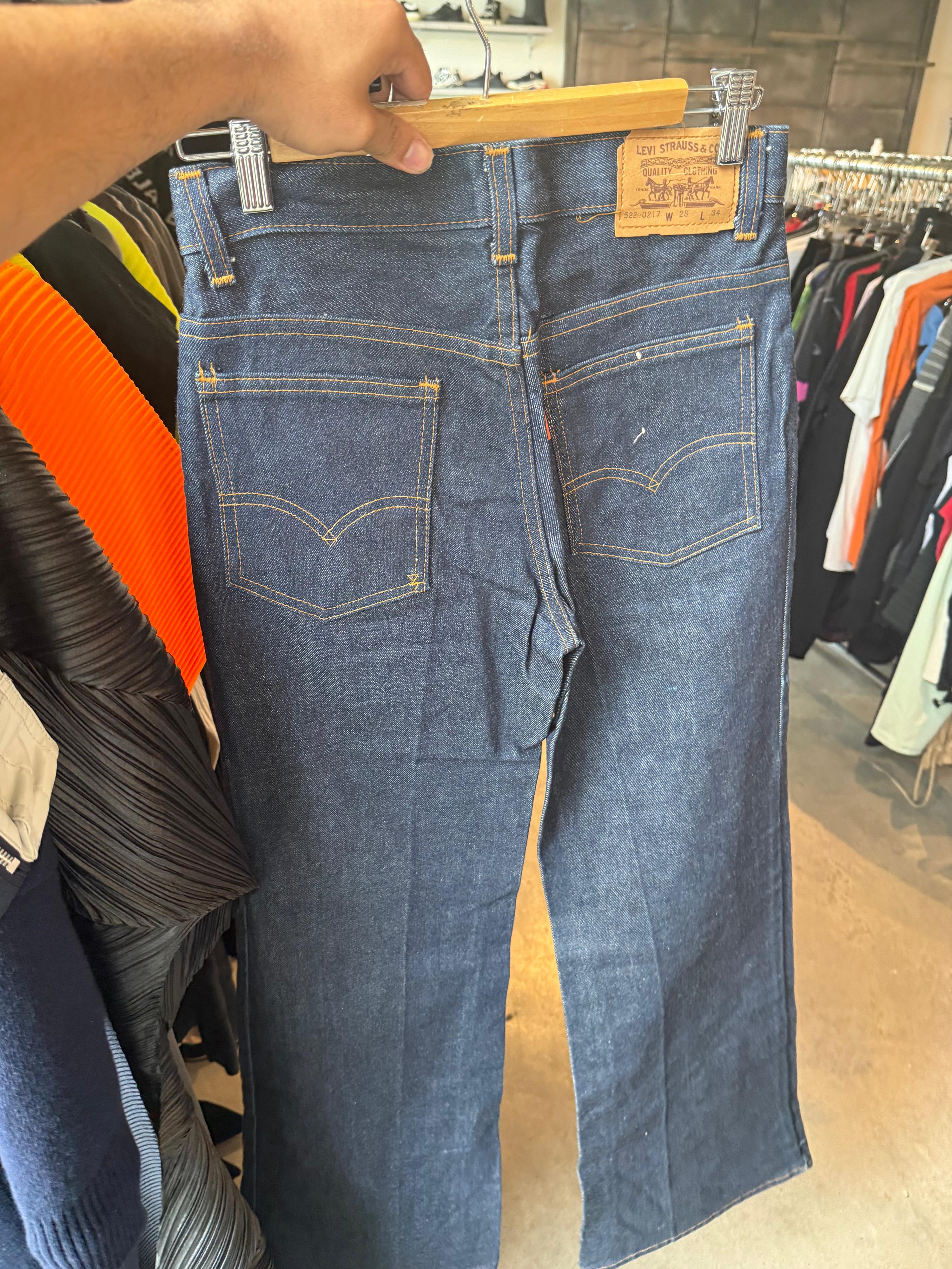 Levi’s 1970s Orange Tab Flared Jeans Indigo (Made in England) (Size 28”)
