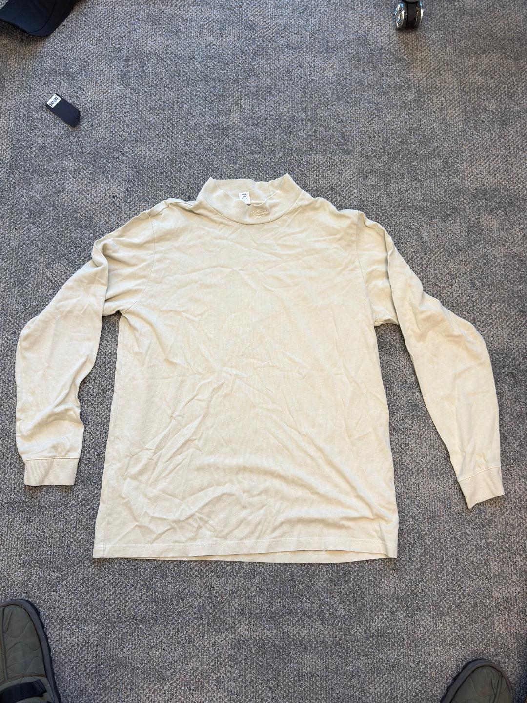 reebok long sleeve t-shirt L
