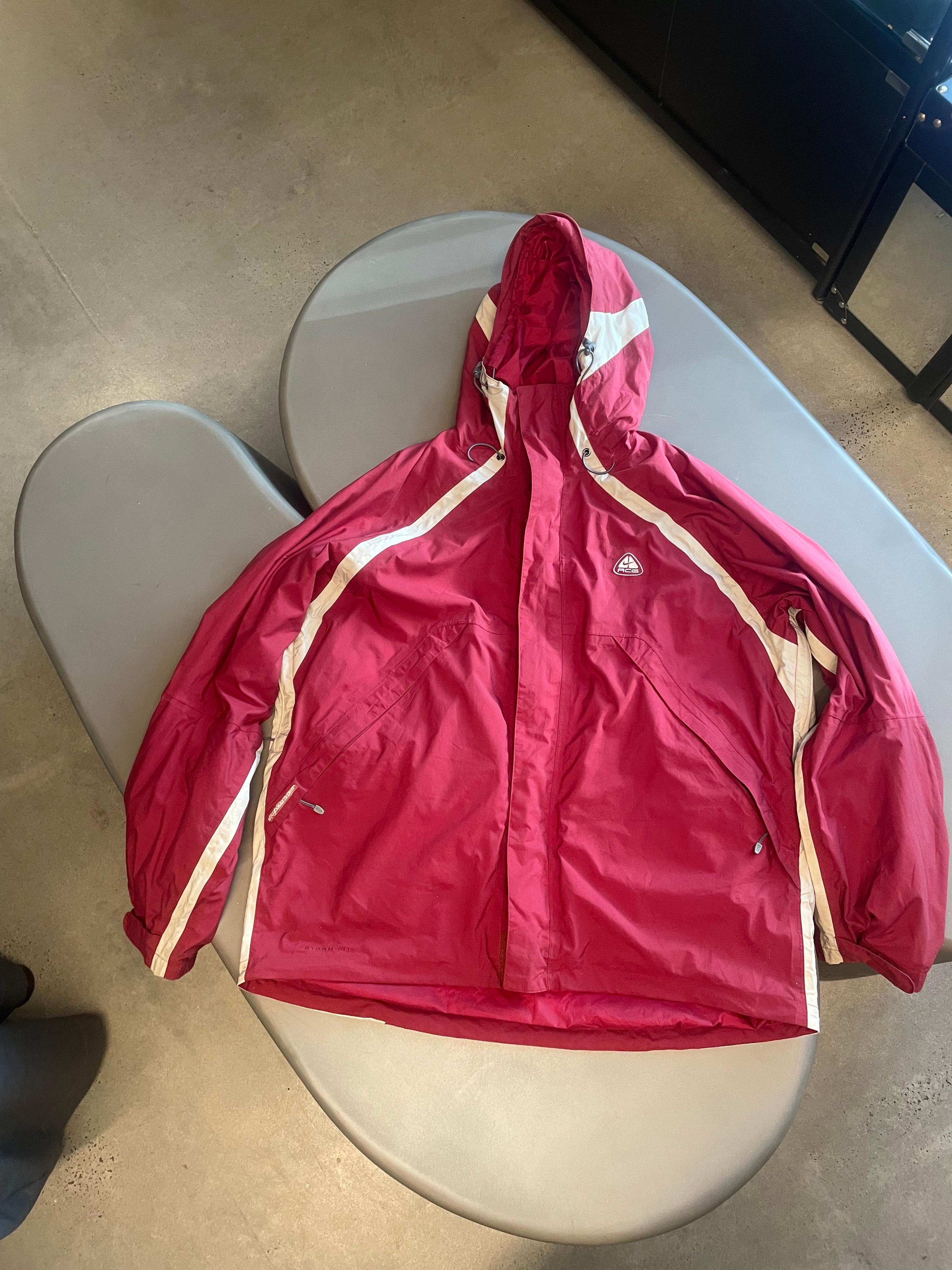 Nike ACG Storm-FIT 00s Jacket Red/Cream (Size L)