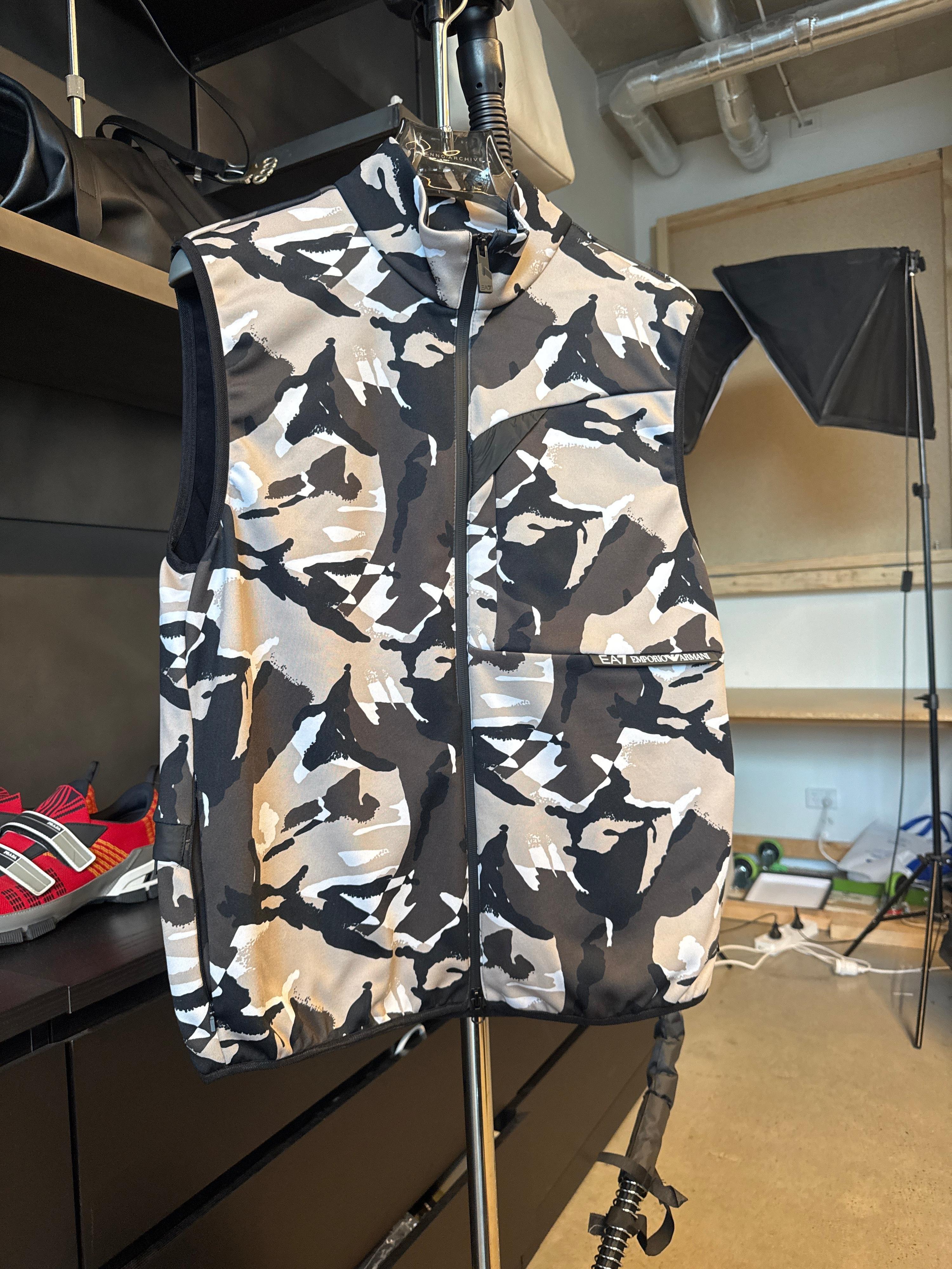 EA7 Emporio Armani Camouflage Vest (Size M)